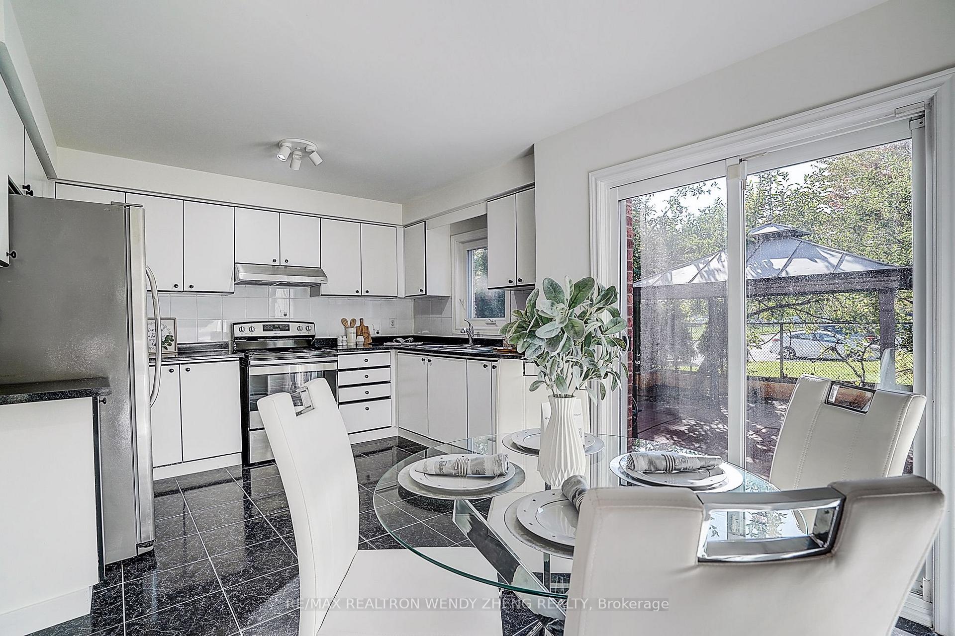 Photo 16 of 90 Amarillo Avenue, Markham, Milliken Mills West — HOMEH