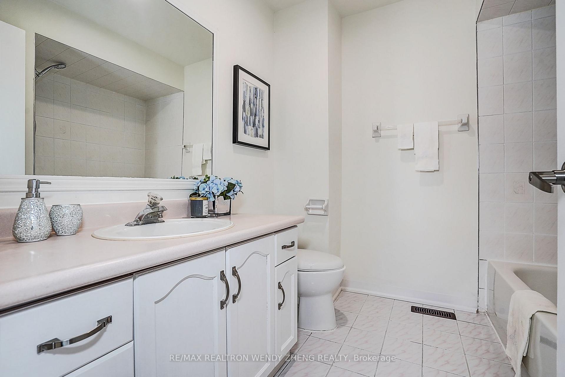 Photo 25 of 90 Amarillo Avenue, Markham, Milliken Mills West — HOMEH