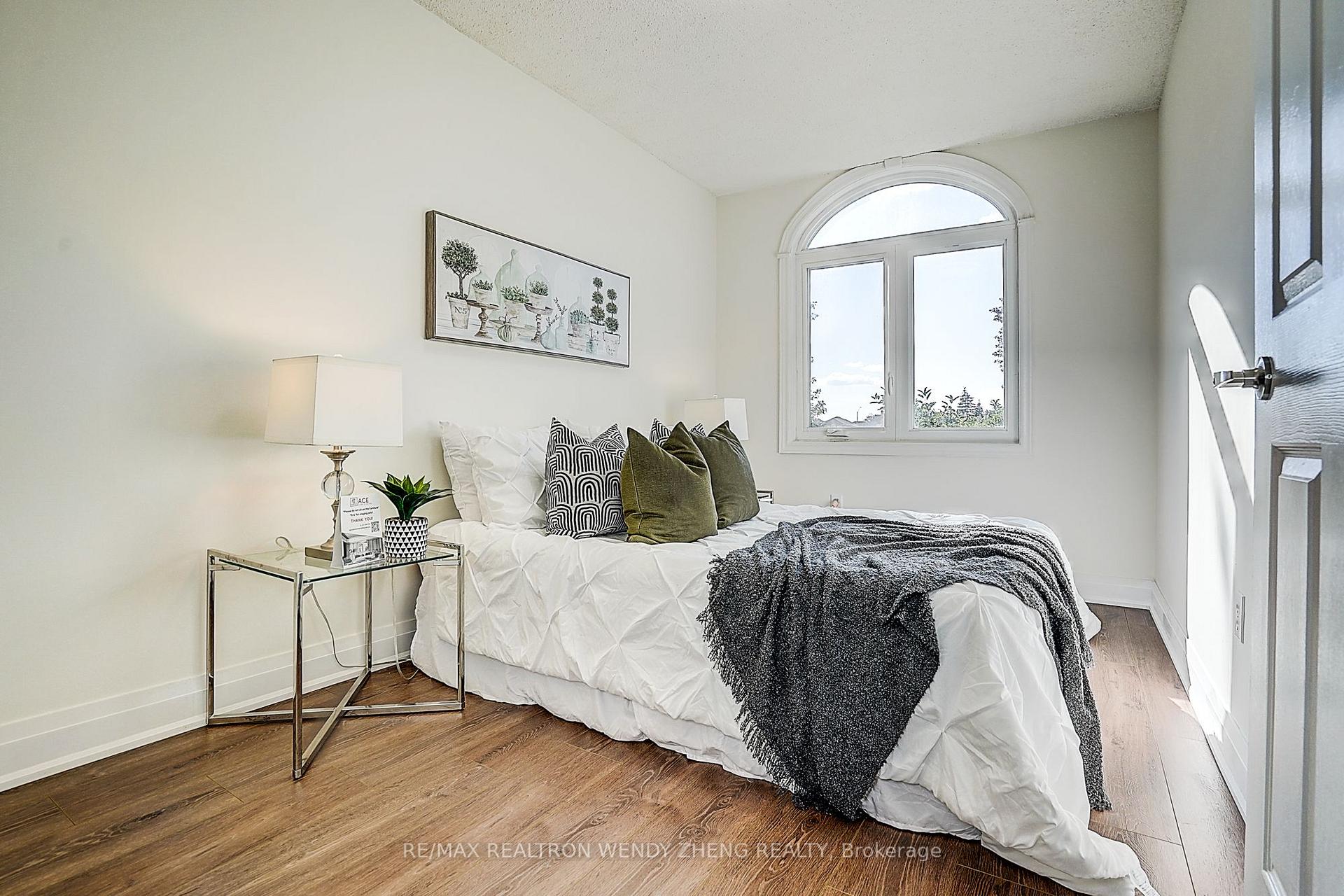 Photo 26 of 90 Amarillo Avenue, Markham, Milliken Mills West — HOMEH