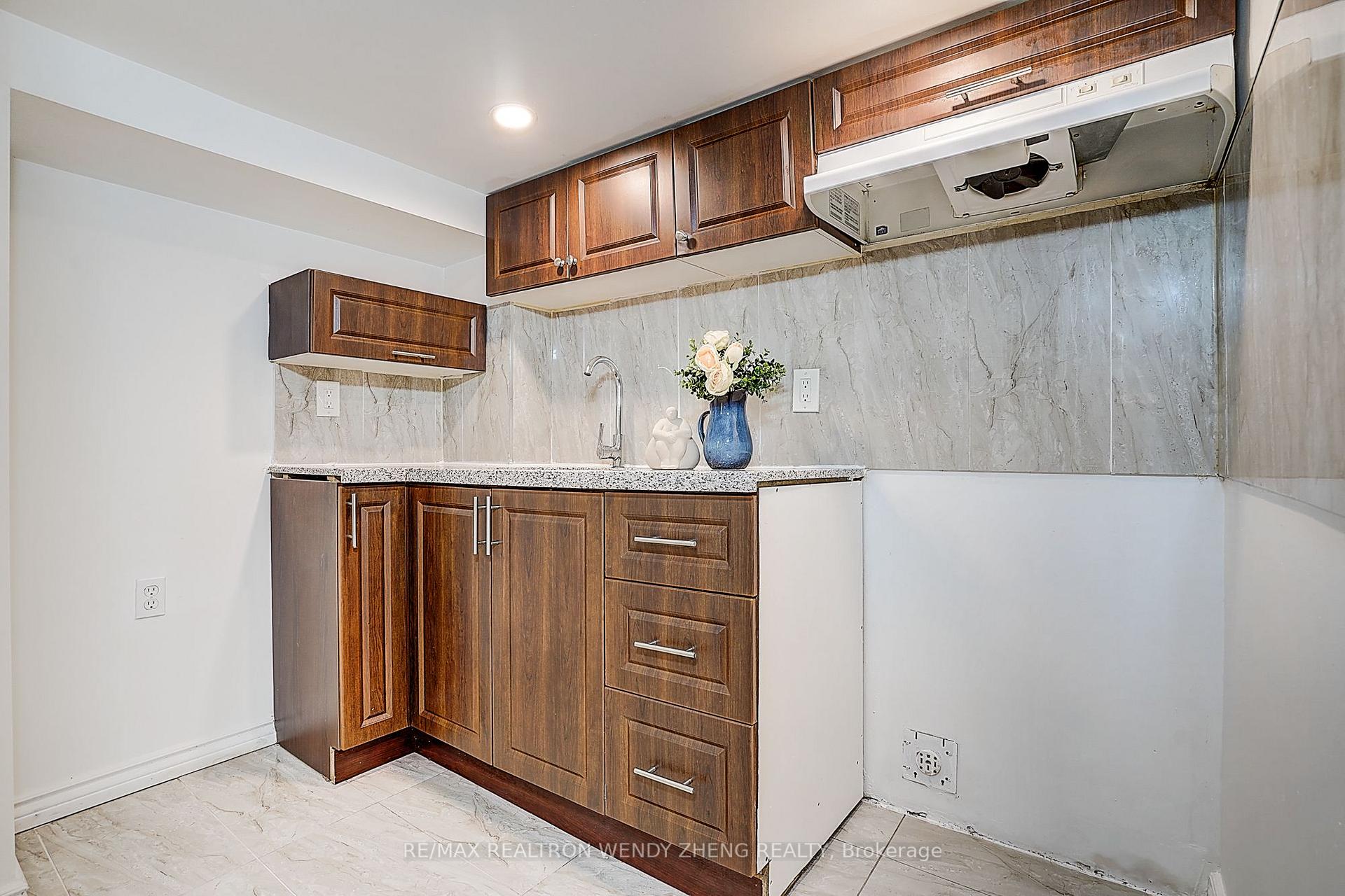 Photo 38 of 90 Amarillo Avenue, Markham, Milliken Mills West — HOMEH