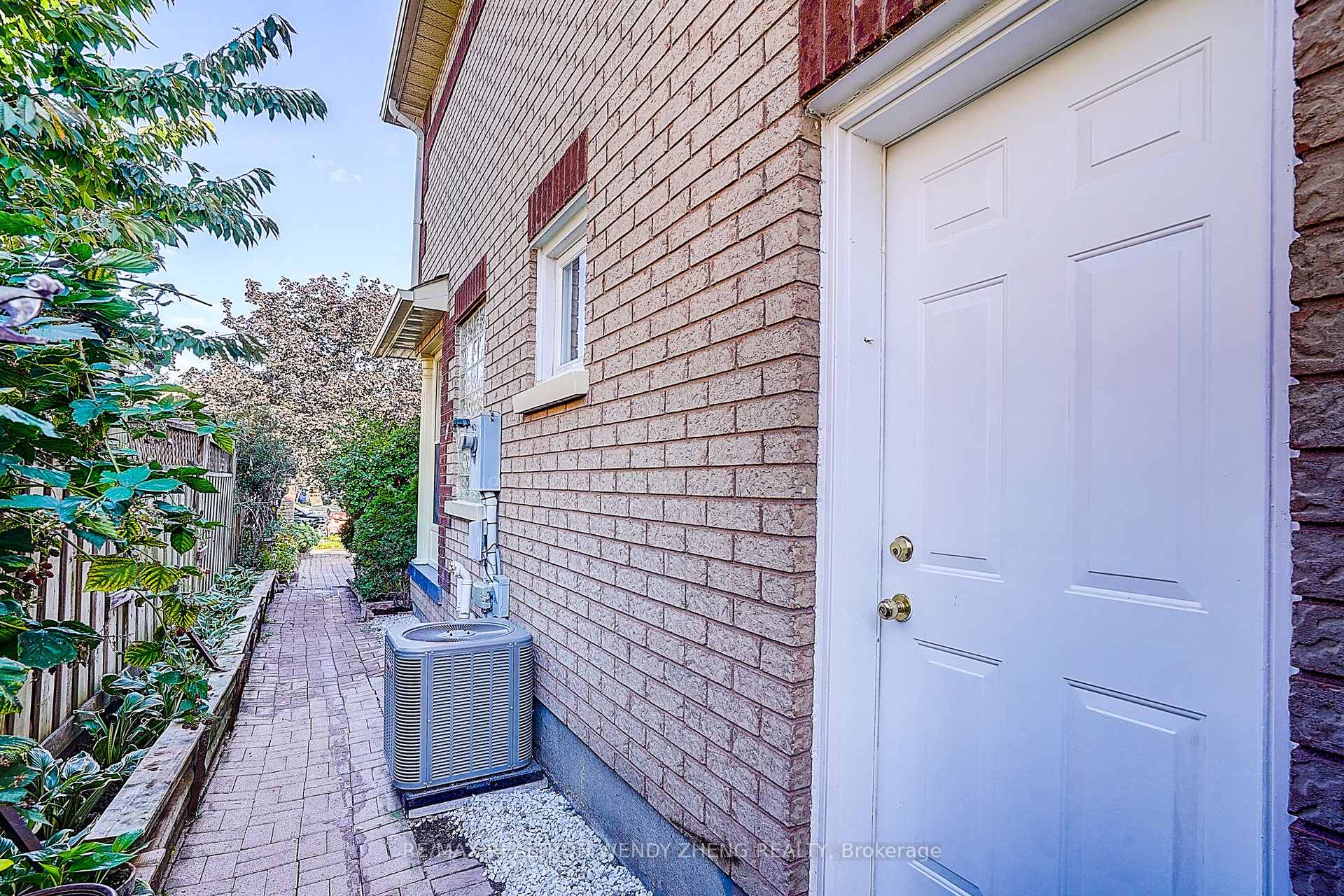 Photo 42 of 90 Amarillo Avenue, Markham, Milliken Mills West — HOMEH