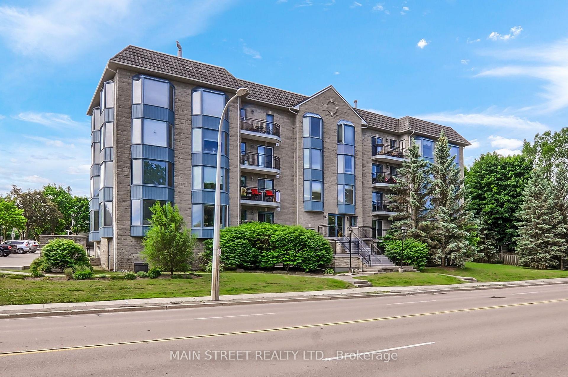 Photo of Unit 306, 85 Wellington Street W