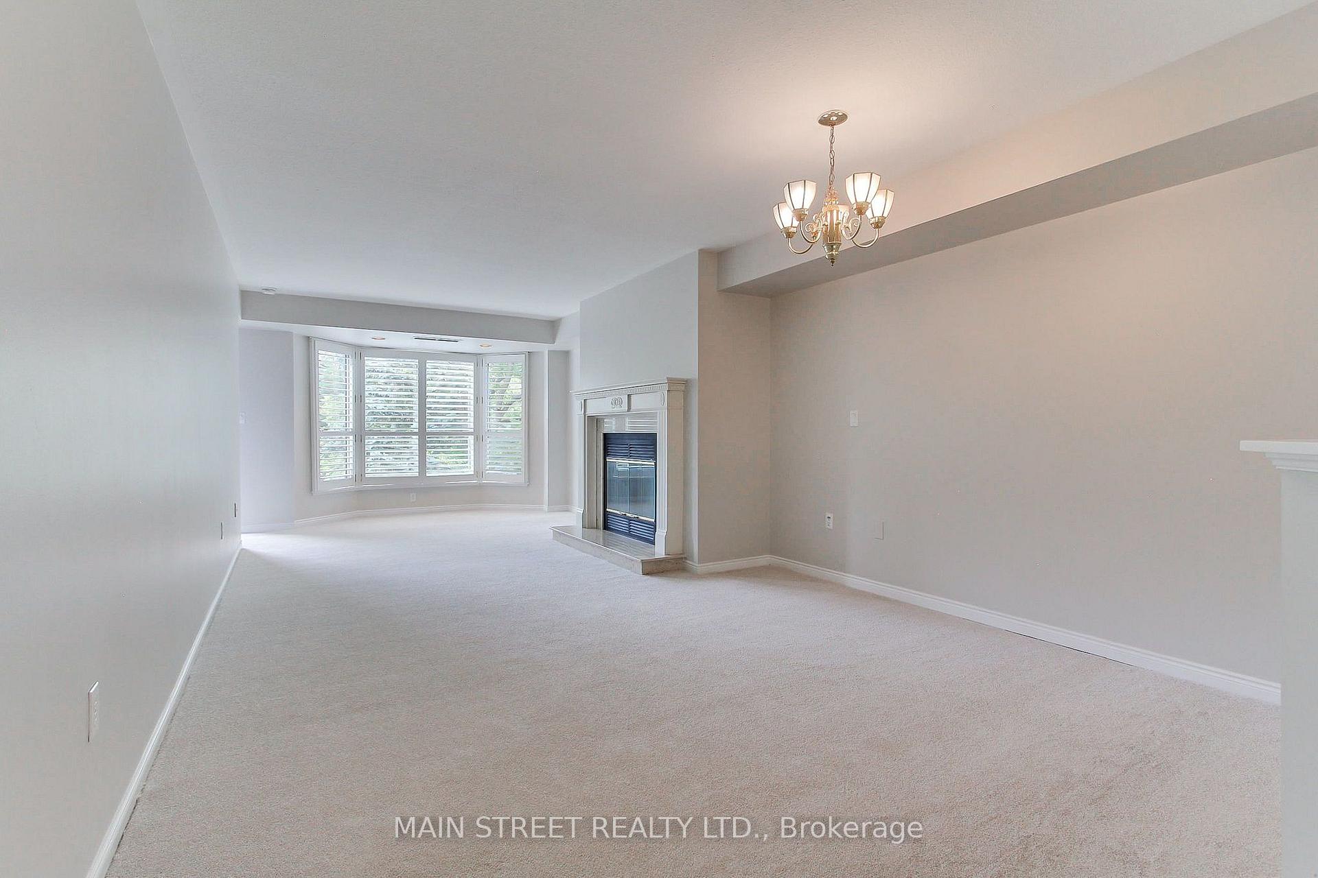 Photo 16 of Unit 306, 85 Wellington Street W, Aurora, Aurora Village — HOMEH