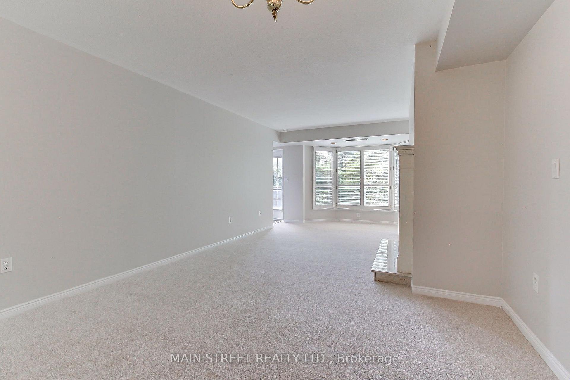 Photo 17 of Unit 306, 85 Wellington Street W, Aurora, Aurora Village — HOMEH