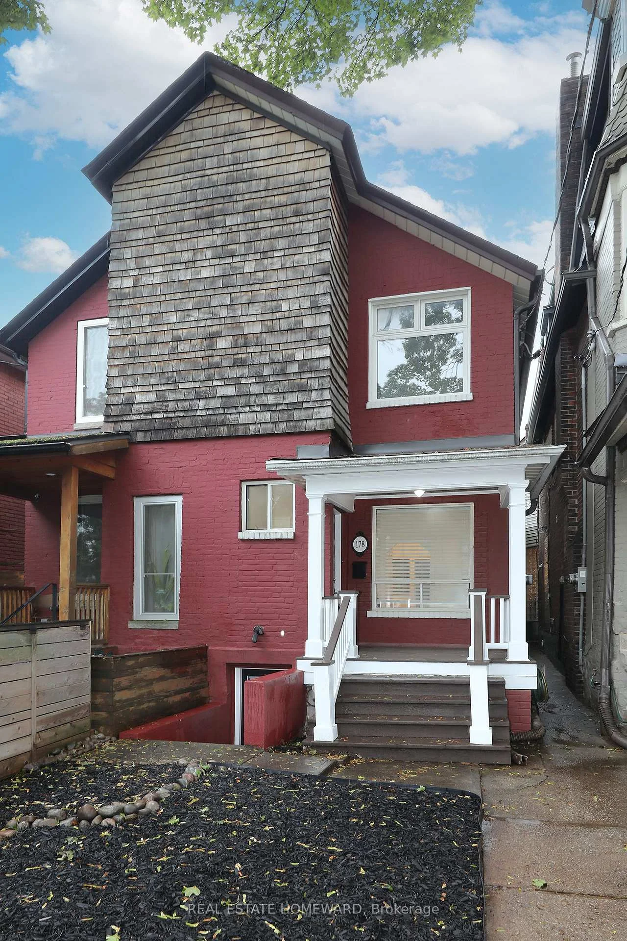 Photo 2 of 178 Delaware Avenue, Toronto, Palmerston-Little Italy — HOMEH