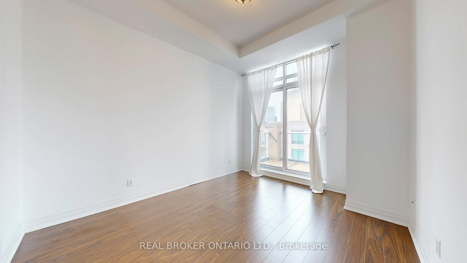 Photo 22 of Unit PH7, 2087 Lake Shore Boulevard W, Etobicoke, Mimico — HOMEH