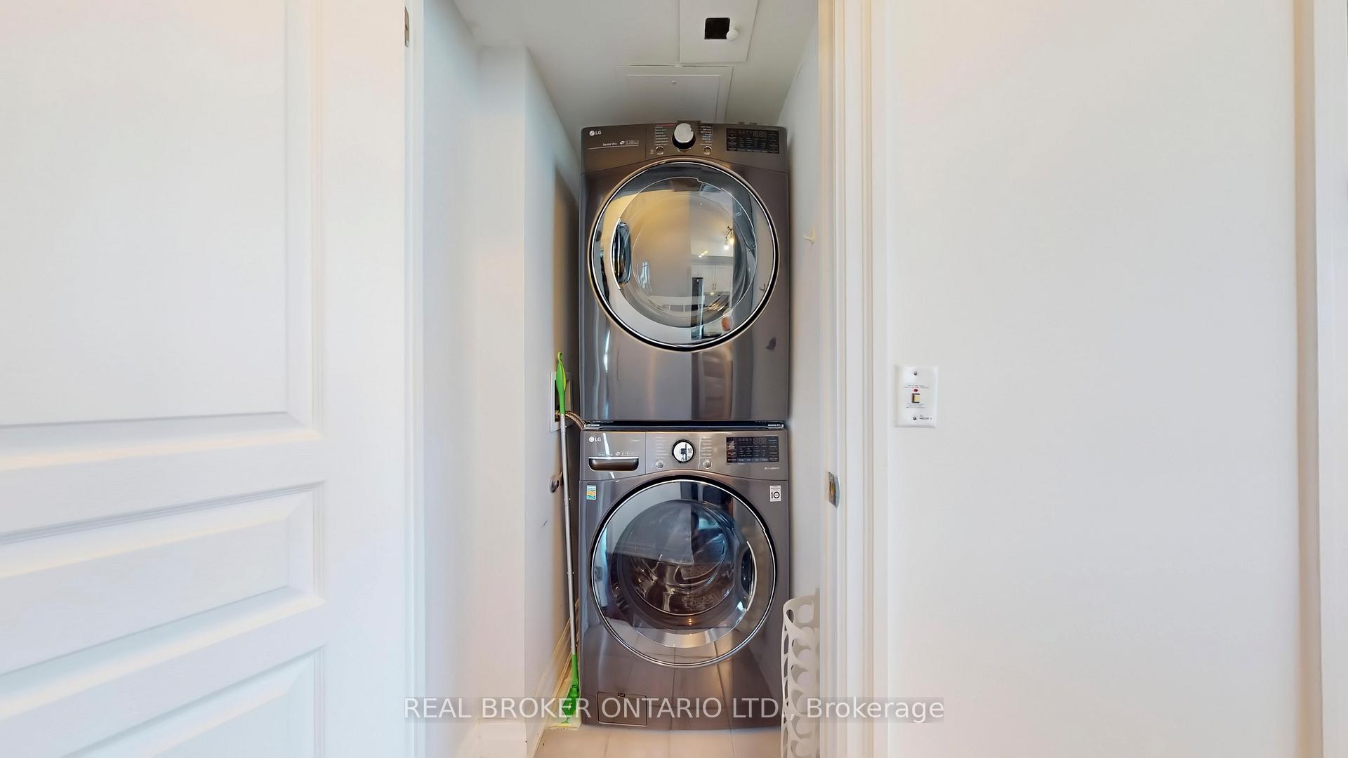 Photo 35 of Unit PH7, 2087 Lake Shore Boulevard W, Etobicoke, Mimico — HOMEH