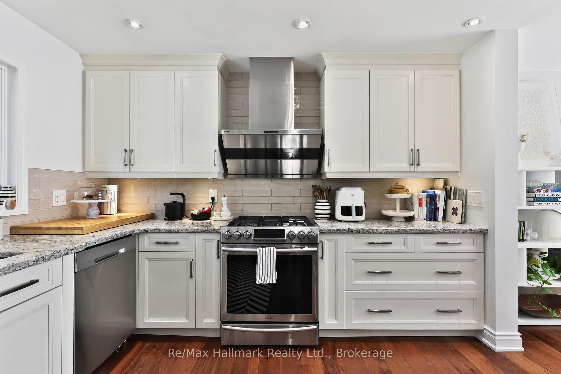 Photo 14 of 1485 Devon Road, Oakville, Morrison — HOMEH