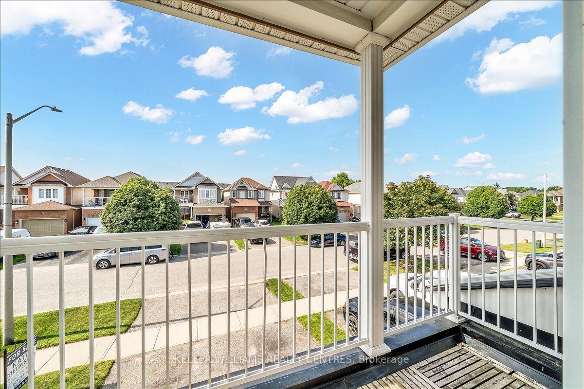 Photo 33 of 67 Hutton Place, Clarington, Bowmanville — HOMEH