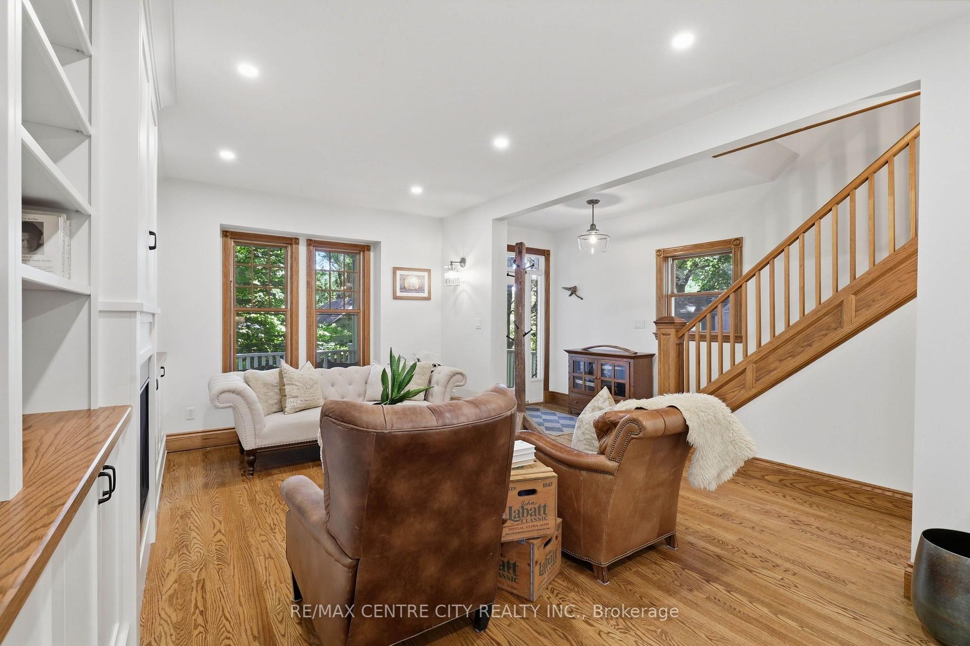 Photo 9 of 102 Walnut Street, London, North N — HOMEH