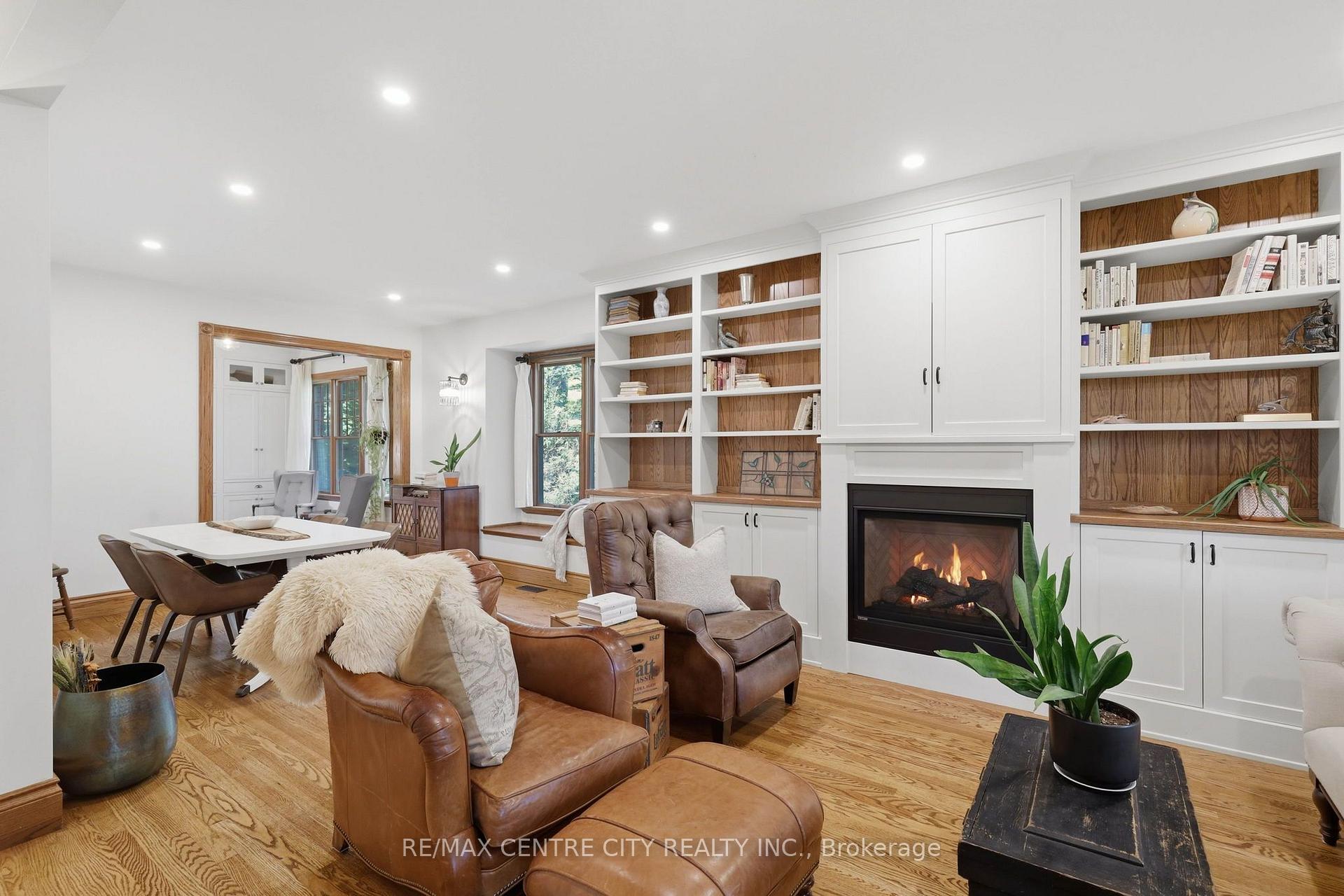 Photo 13 of 102 Walnut Street, London, North N — HOMEH