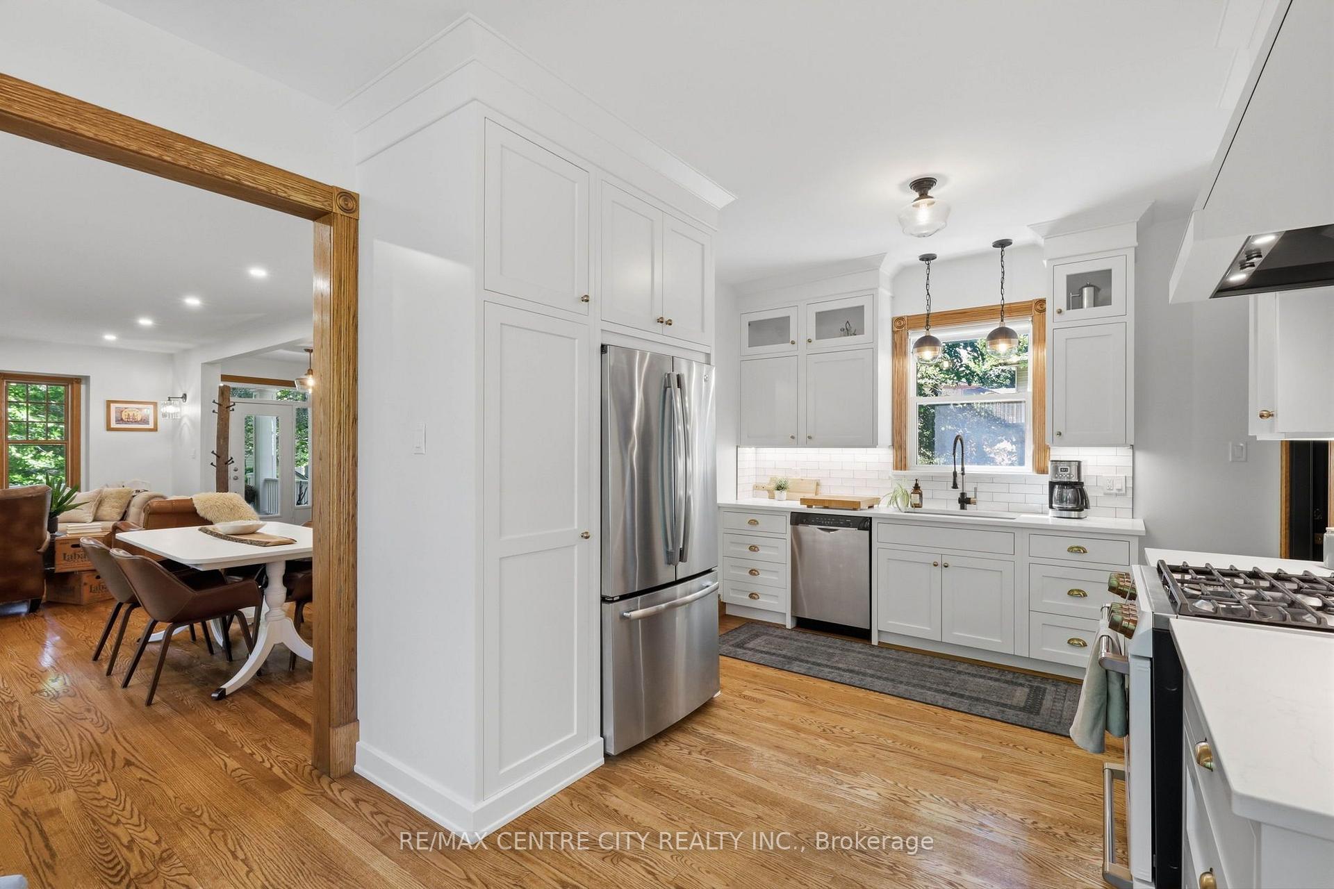 Photo 20 of 102 Walnut Street, London, North N — HOMEH