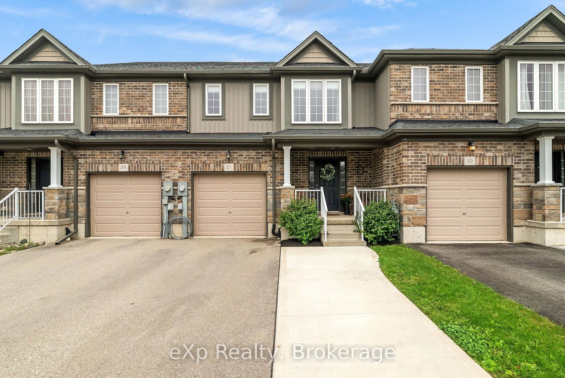 Photo 1 of 27 Robertson Drive, Stratford — HOMEH