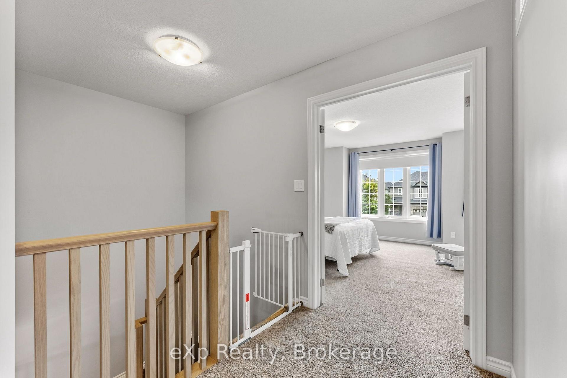 Photo 20 of 27 Robertson Drive, Stratford — HOMEH