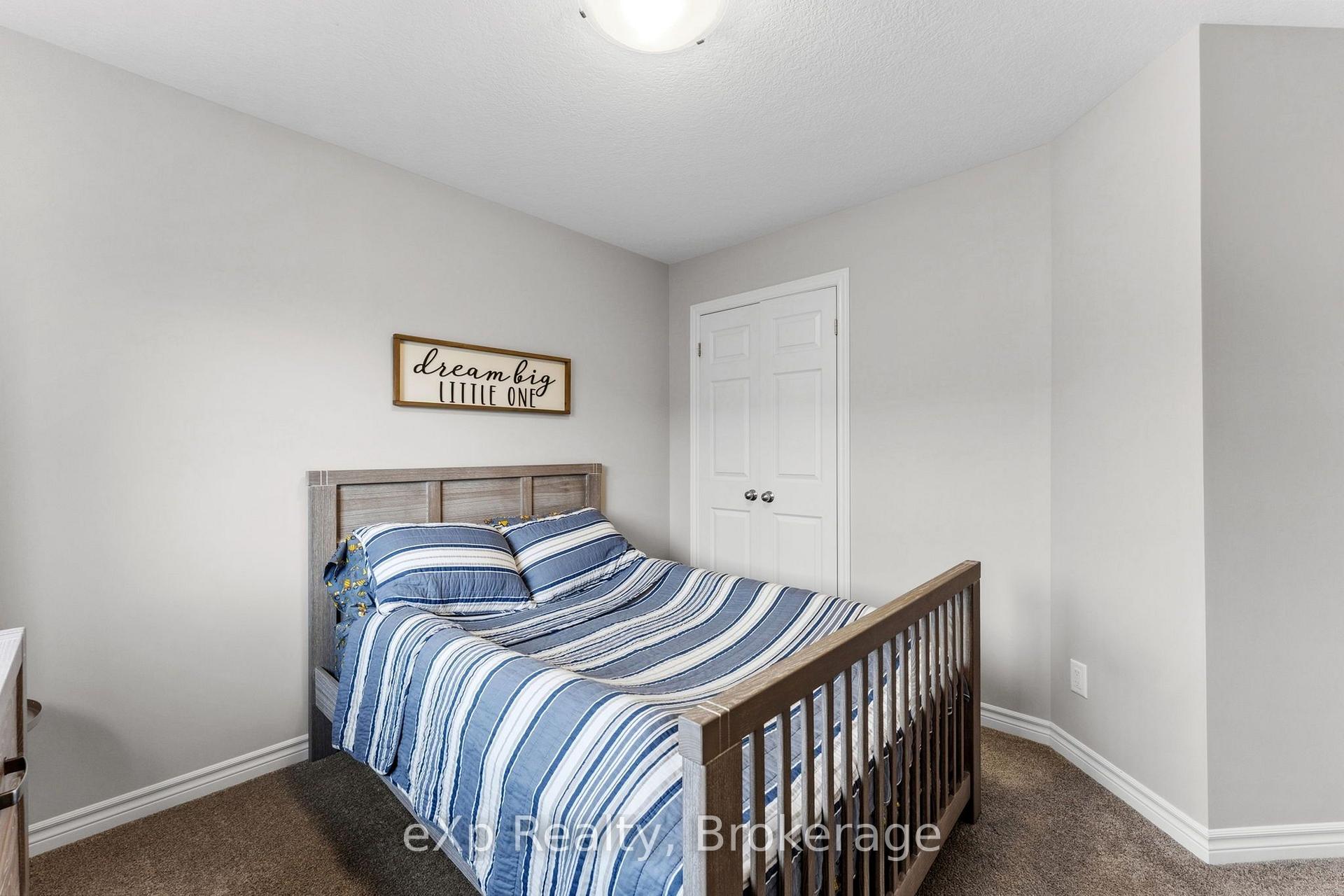 Photo 26 of 27 Robertson Drive, Stratford — HOMEH