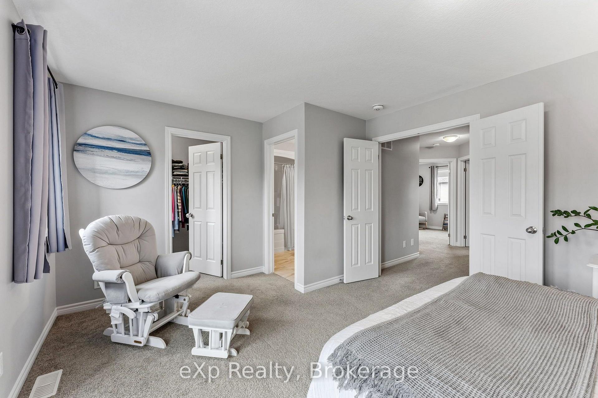 Photo 29 of 27 Robertson Drive, Stratford — HOMEH