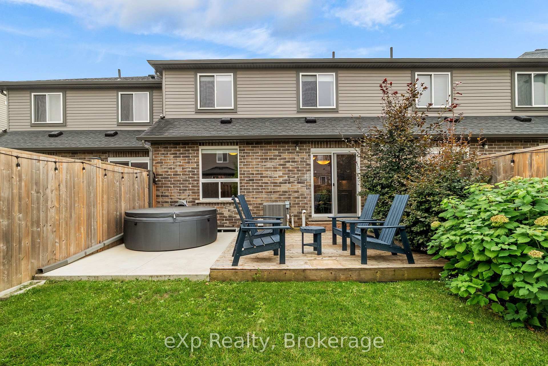 Photo 39 of 27 Robertson Drive, Stratford — HOMEH
