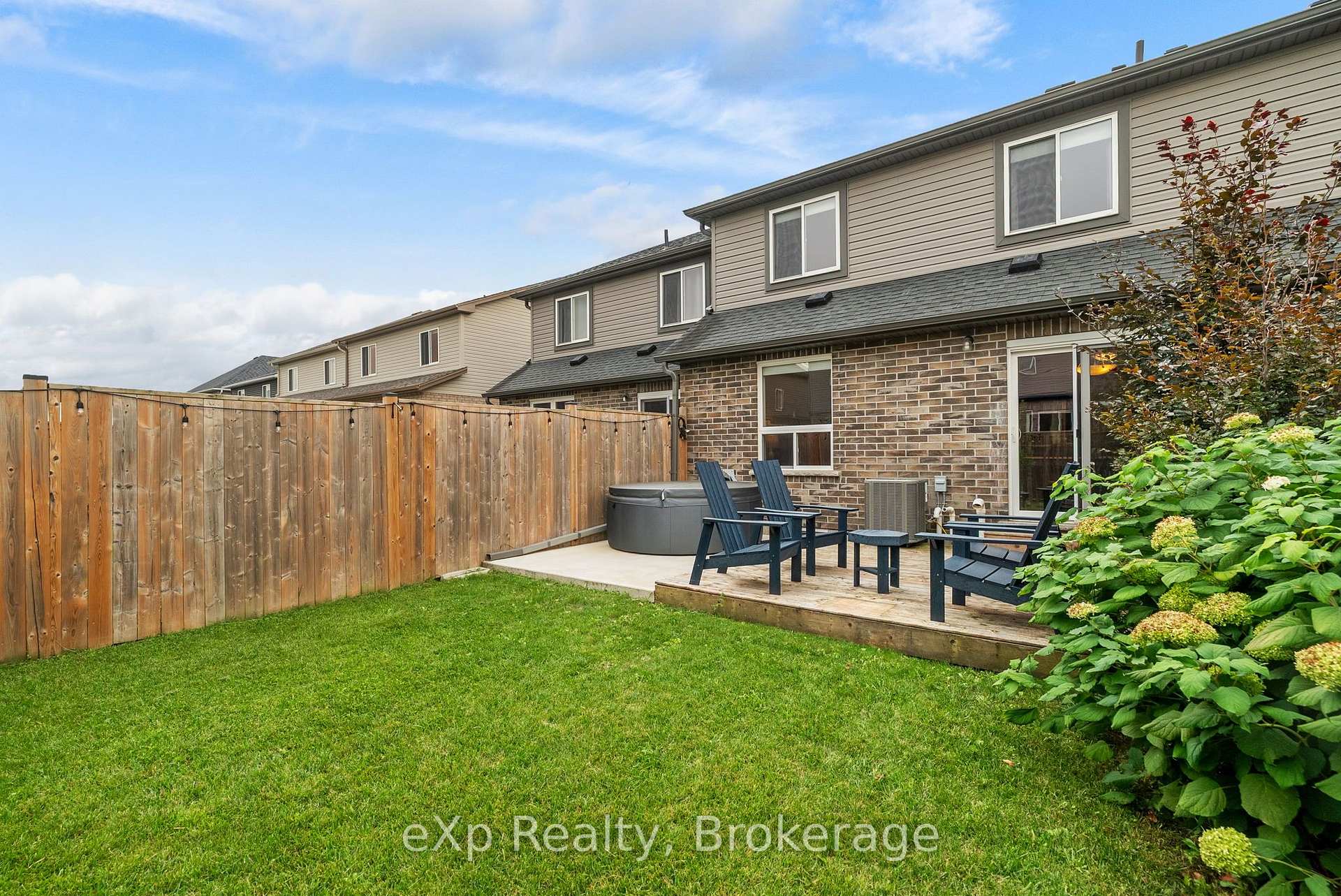 Photo 40 of 27 Robertson Drive, Stratford — HOMEH