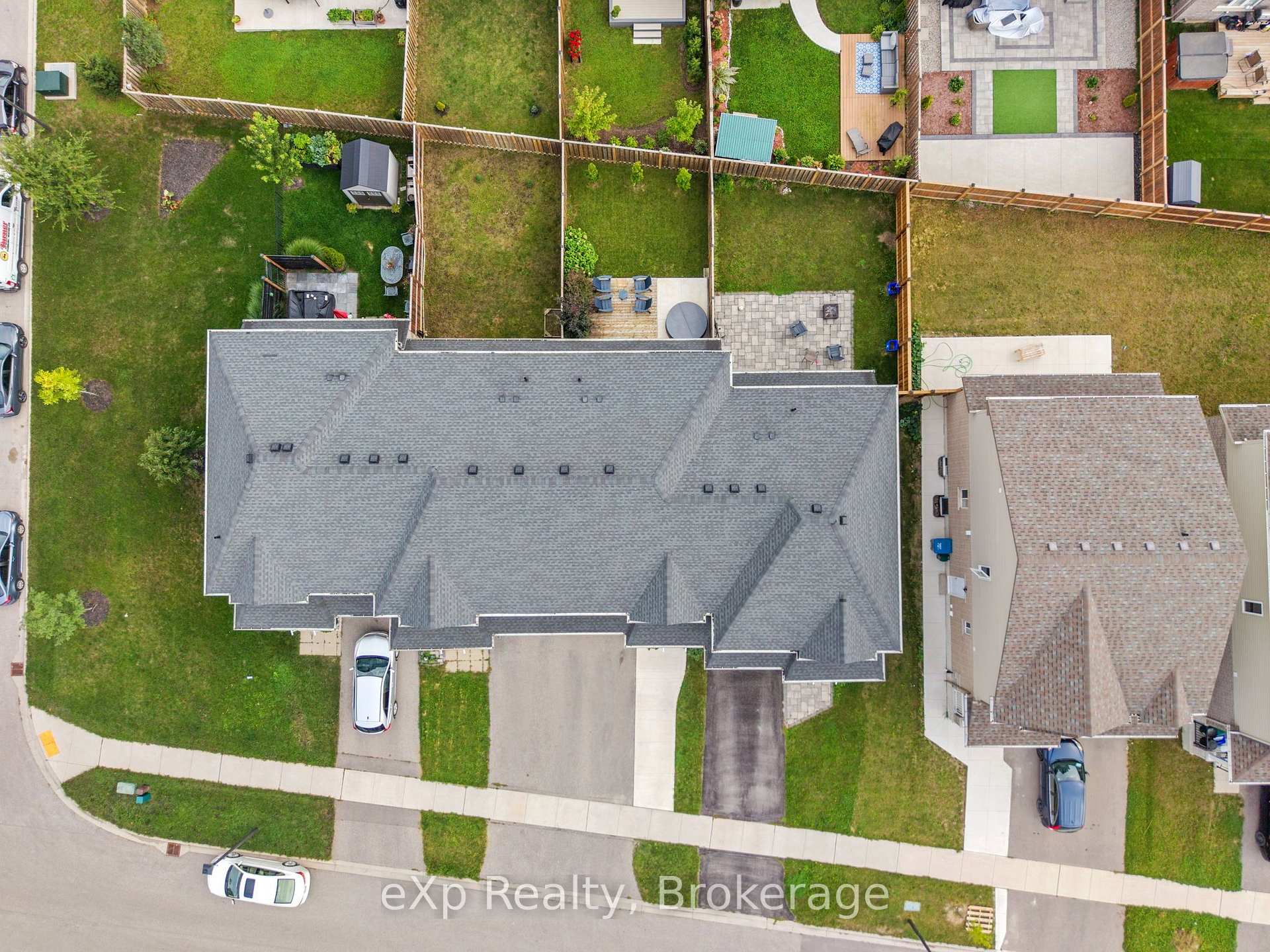 Photo 42 of 27 Robertson Drive, Stratford — HOMEH