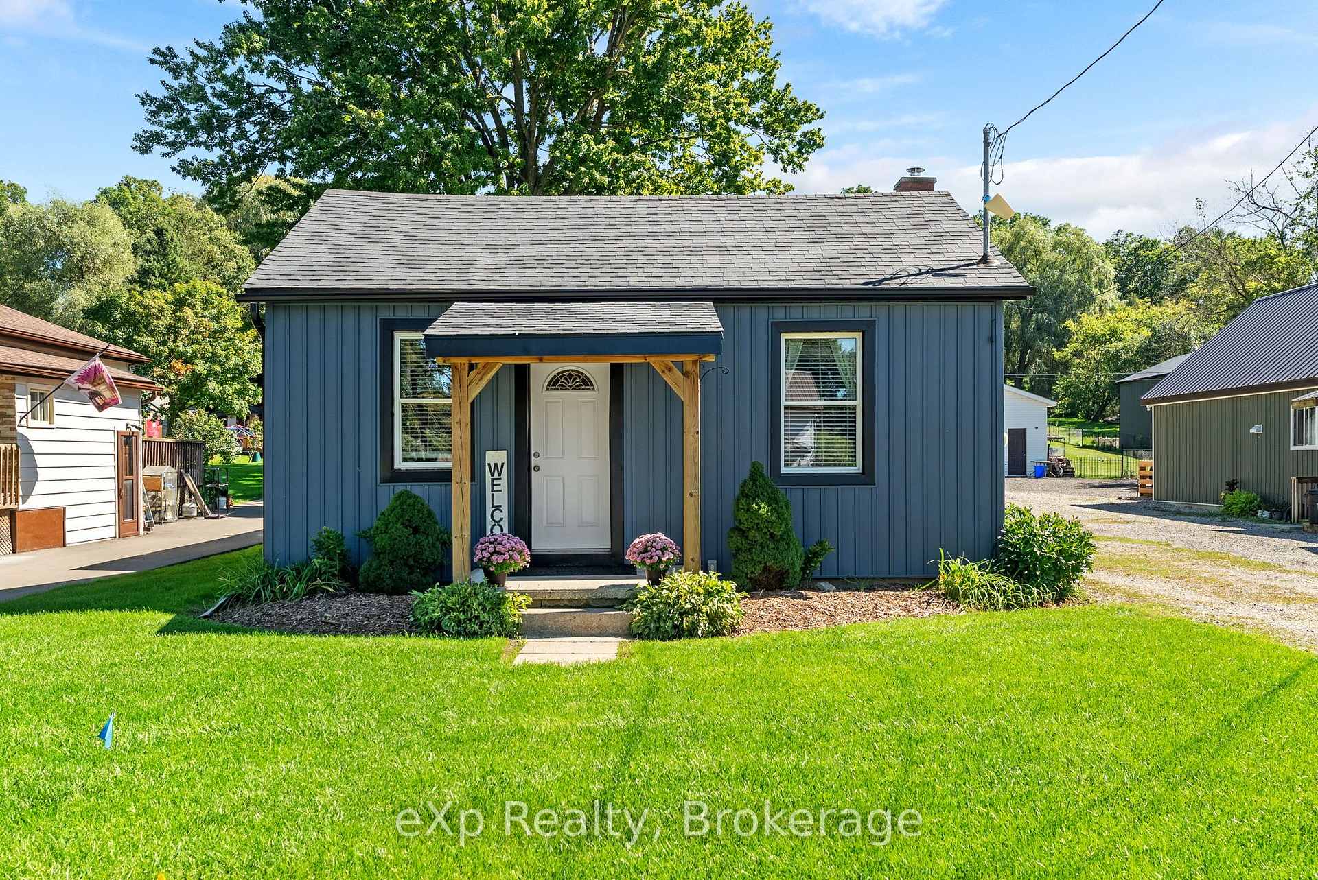 Front of 584486 Beachville Road