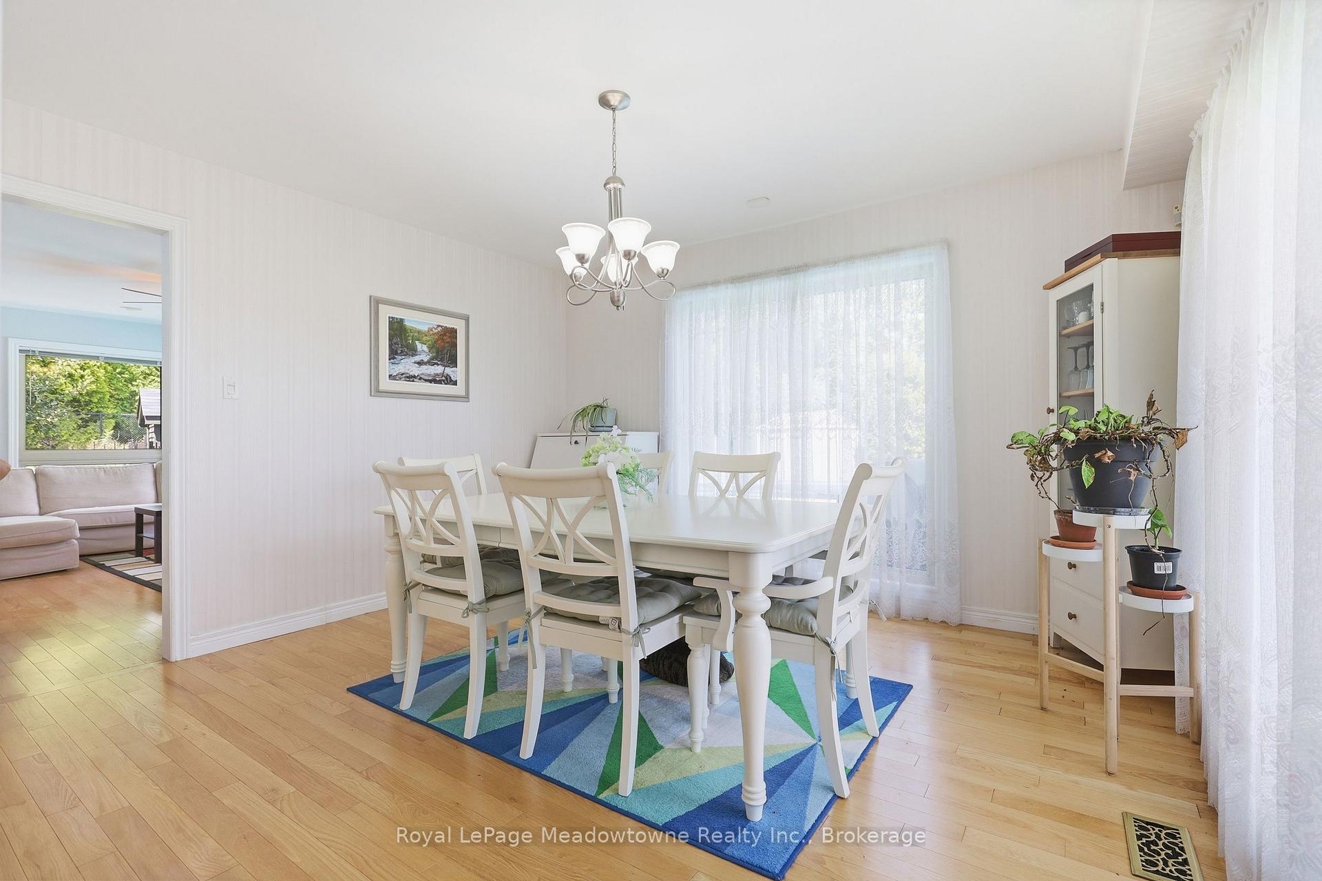 Photo 13 of 7053 Appleby Line, Milton, Rural Milton West — HOMEH