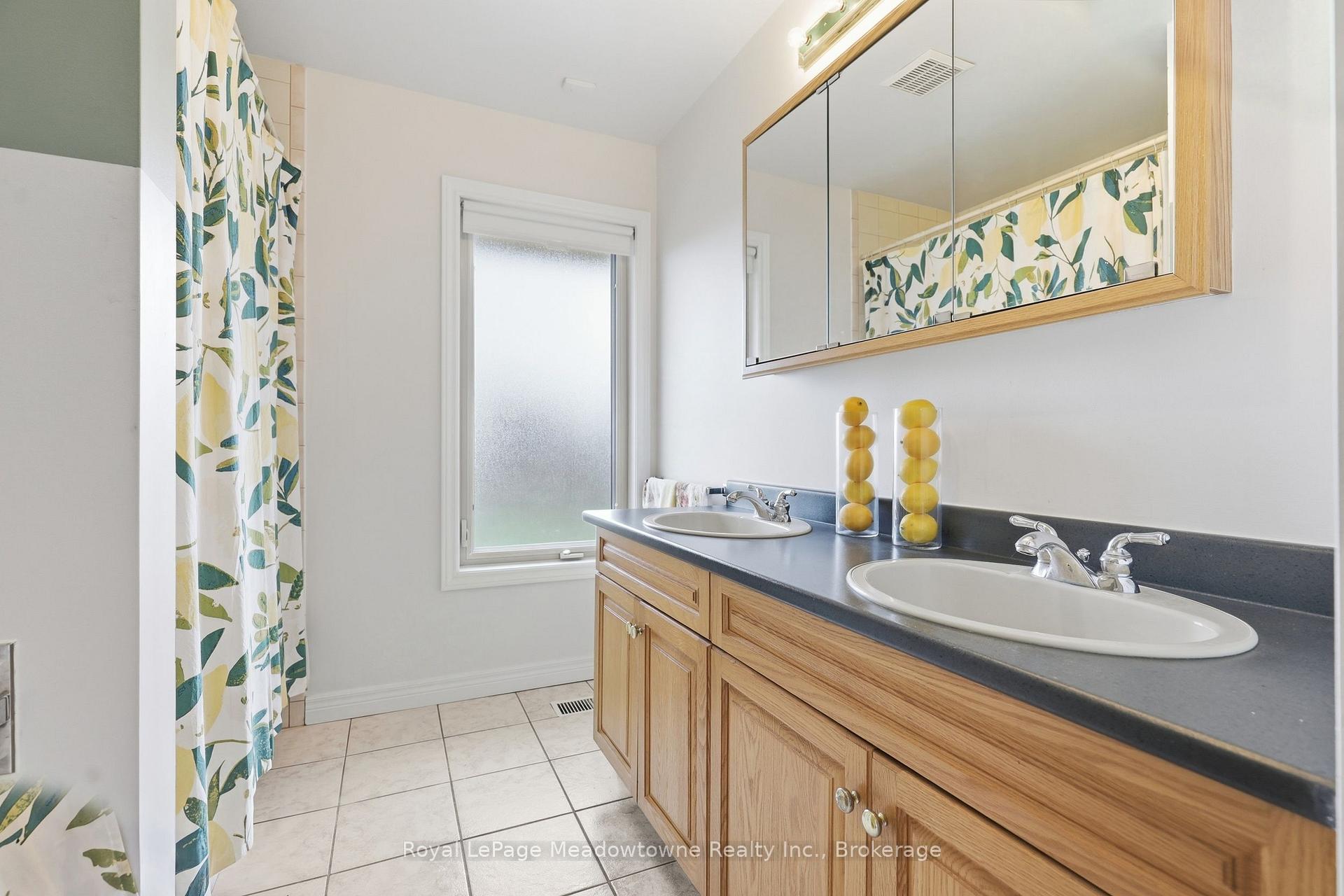 Photo 40 of 7053 Appleby Line, Milton, Rural Milton West — HOMEH