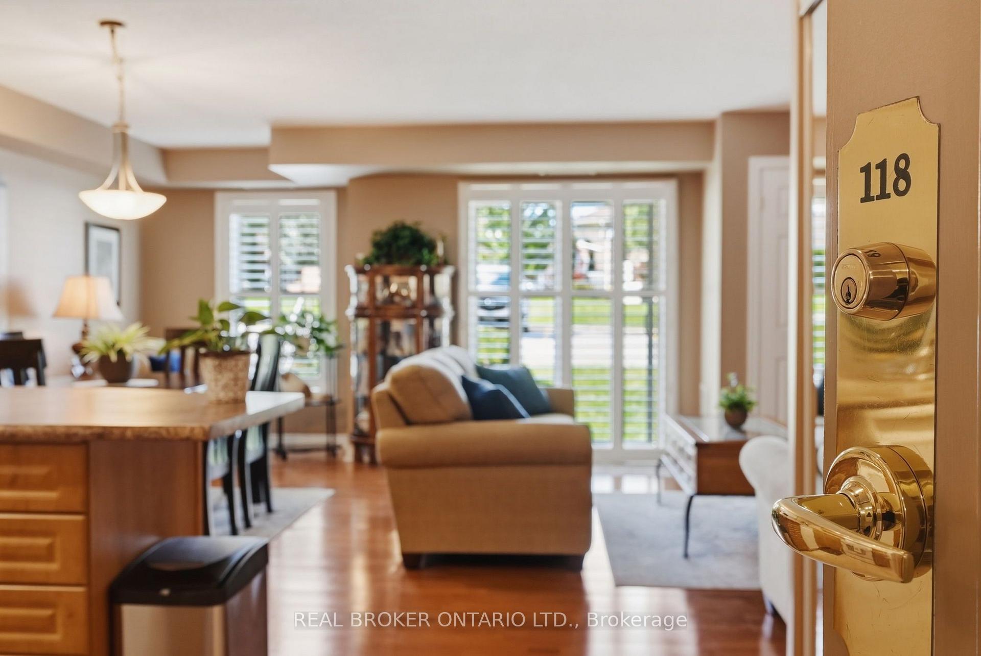 Photo 4 of Unit 118, 22 James Hill Court, Uxbridge — HOMEH