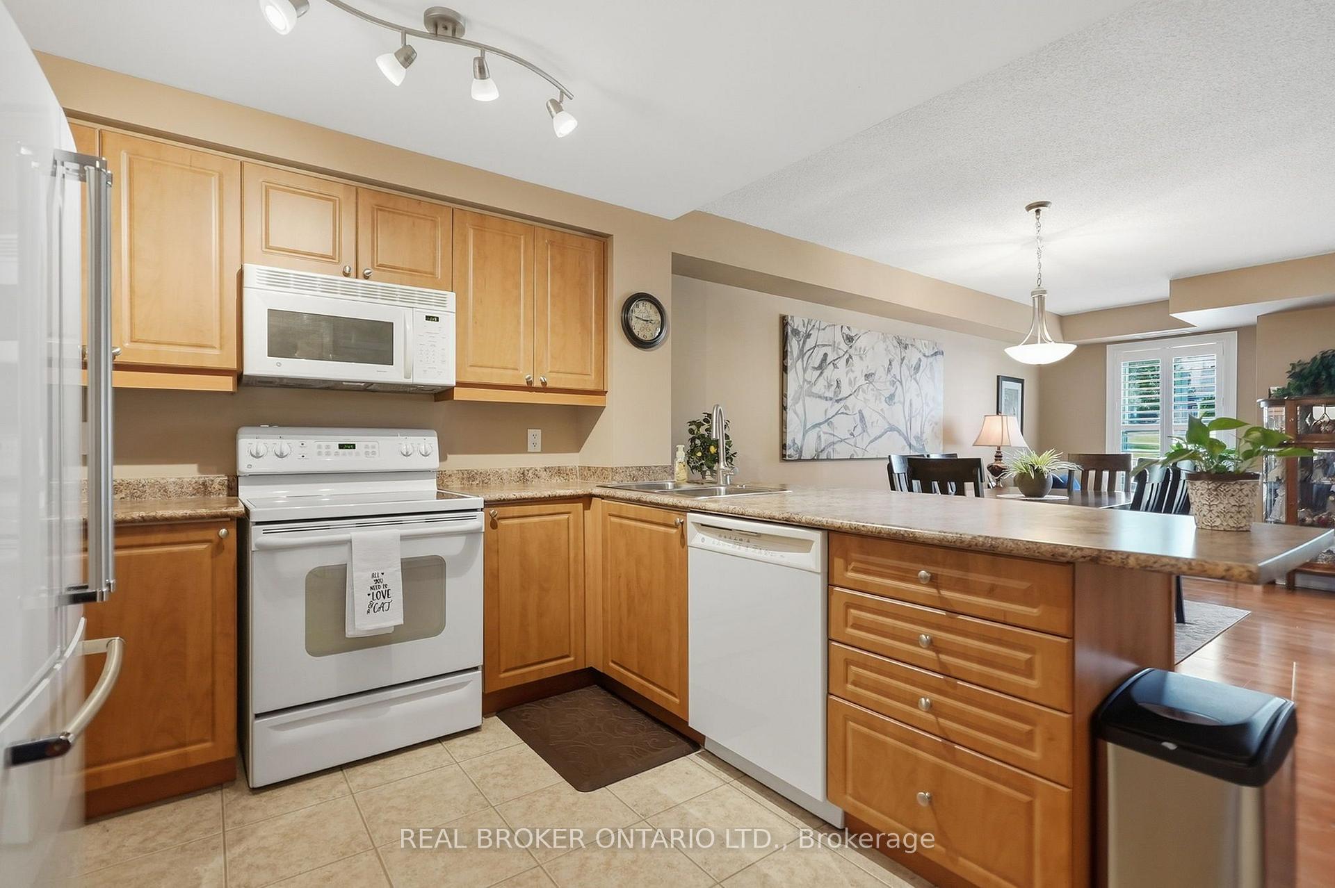 Photo 9 of Unit 118, 22 James Hill Court, Uxbridge — HOMEH