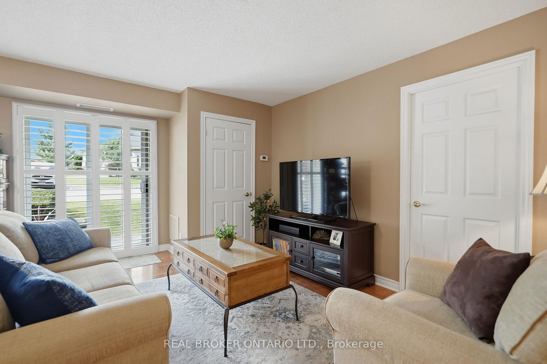 Photo 18 of Unit 118, 22 James Hill Court, Uxbridge — HOMEH