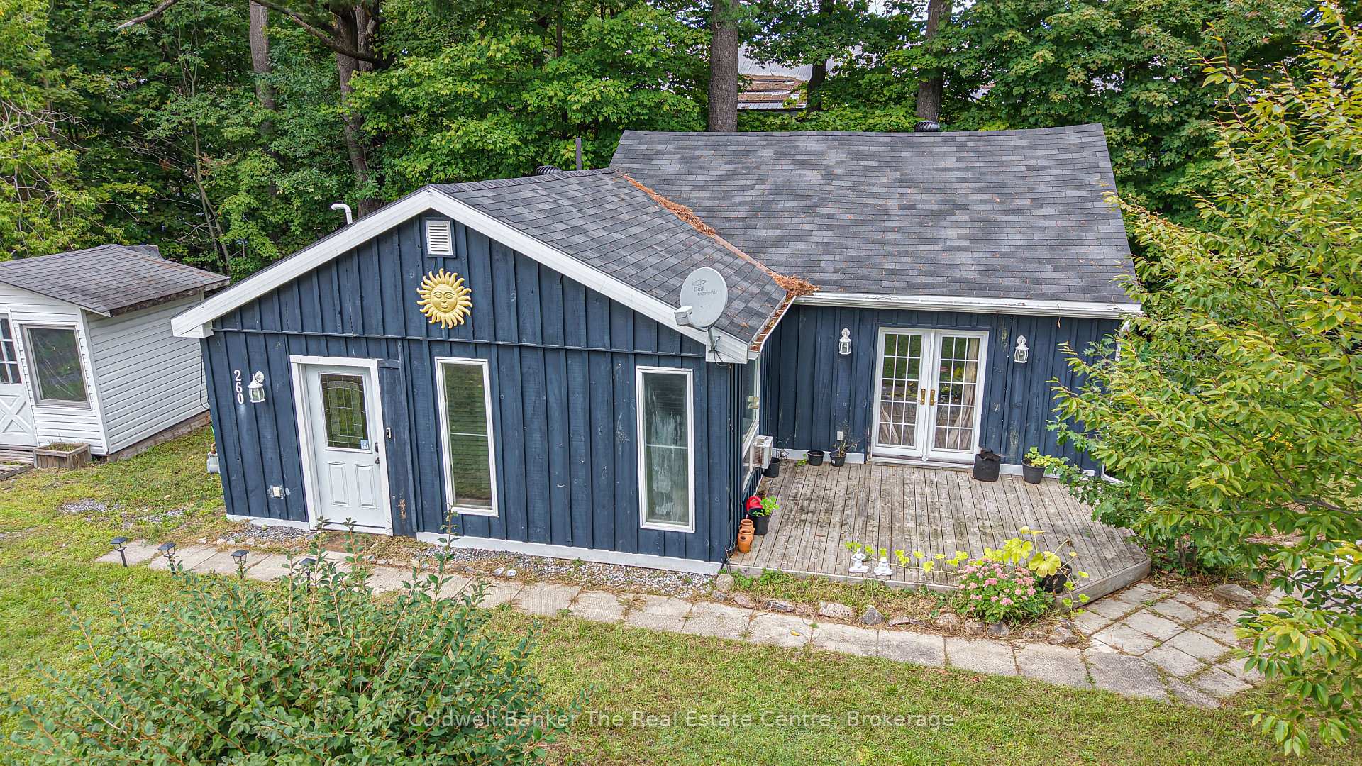 Photo 2 of 260 Violet Street, Gravenhurst, Muskoka (S) — HOMEH