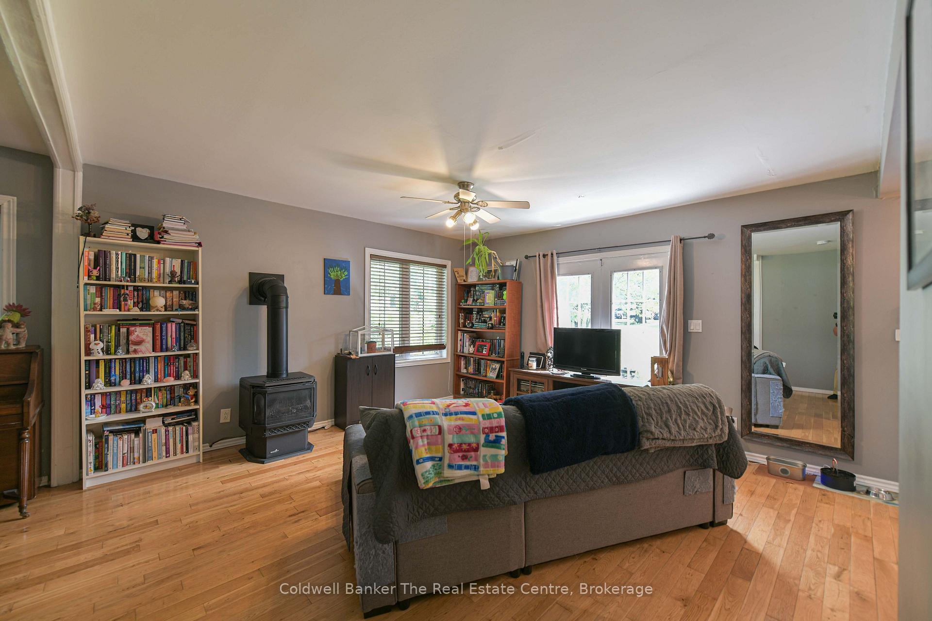 Photo 15 of 260 Violet Street, Gravenhurst, Muskoka (S) — HOMEH
