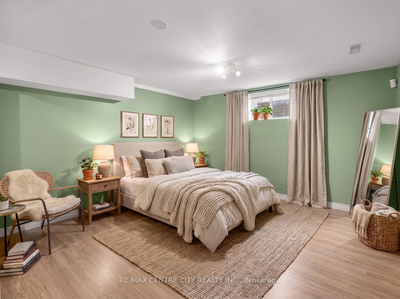 Photo 38 of 1941 Standfield Road, London, North R — HOMEH