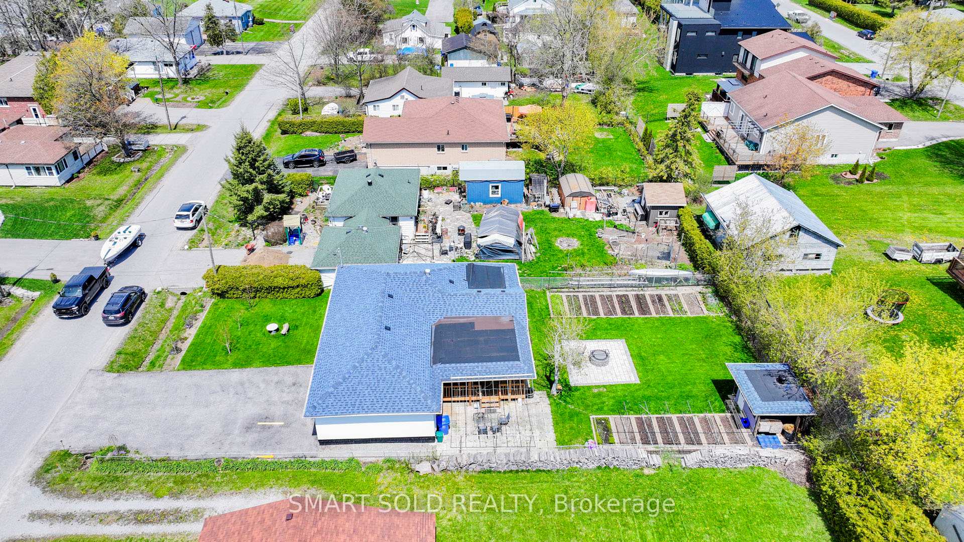Photo 7 of 831 Norval Road, Georgina, Historic Lakeshore Communities — HOMEH