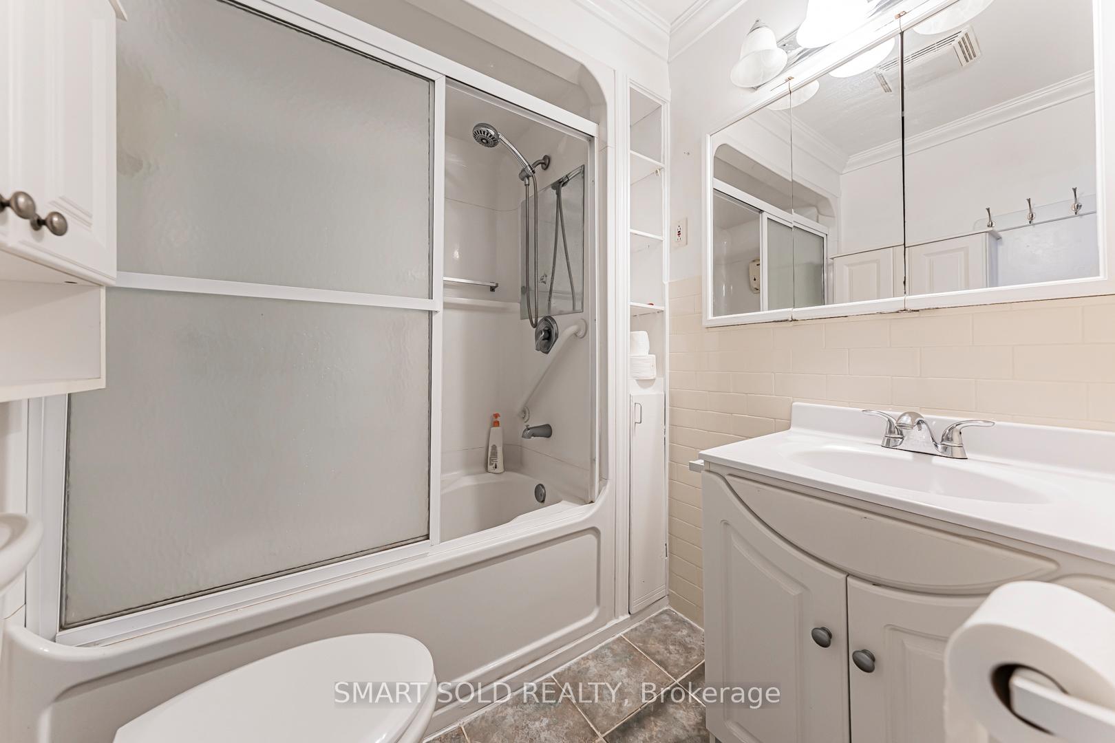 Photo 43 of 831 Norval Road, Georgina, Historic Lakeshore Communities — HOMEH