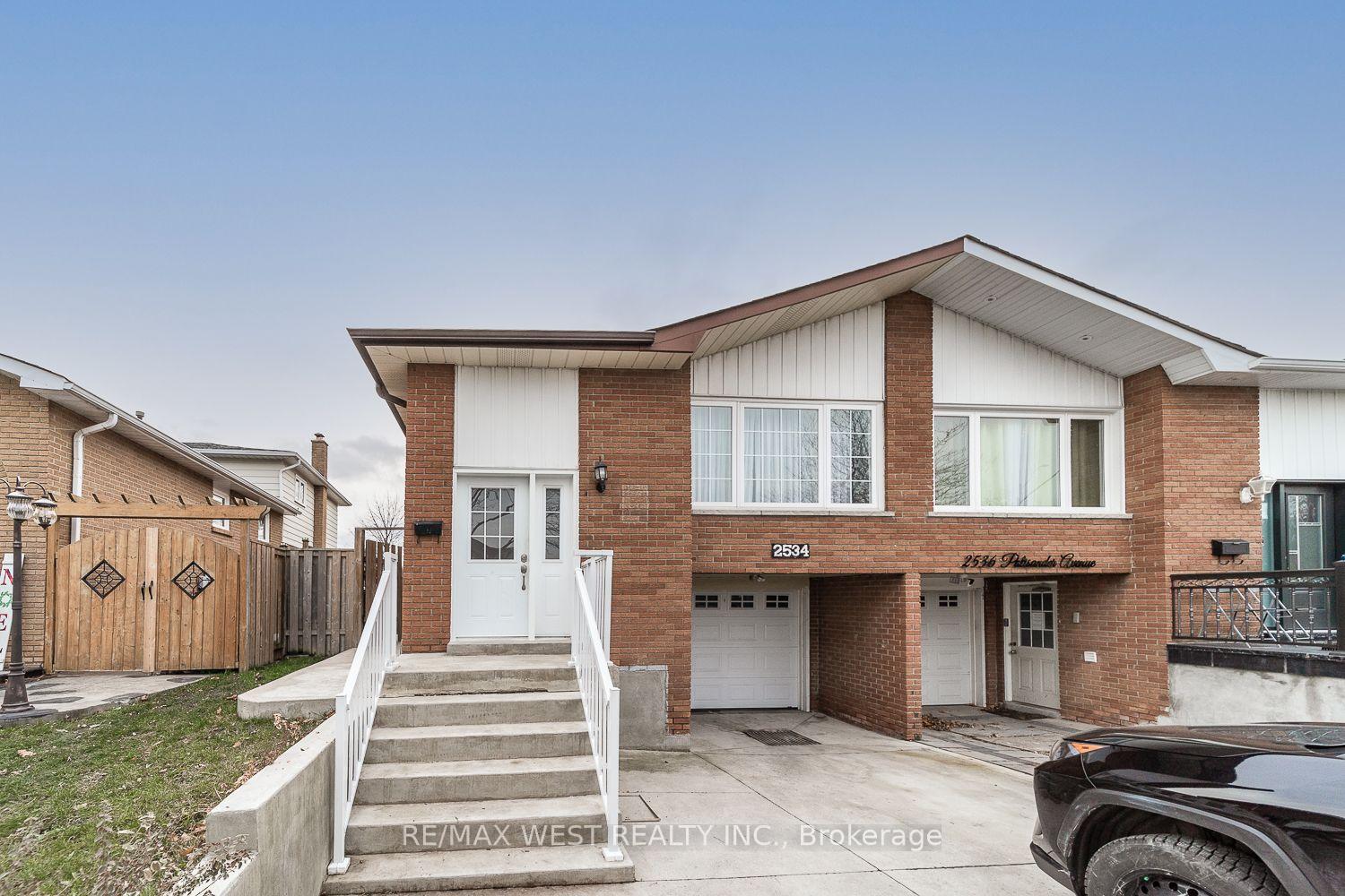Photo 1 of 2534 Palisander Avenue, Mississauga, Cooksville — HOMEH
