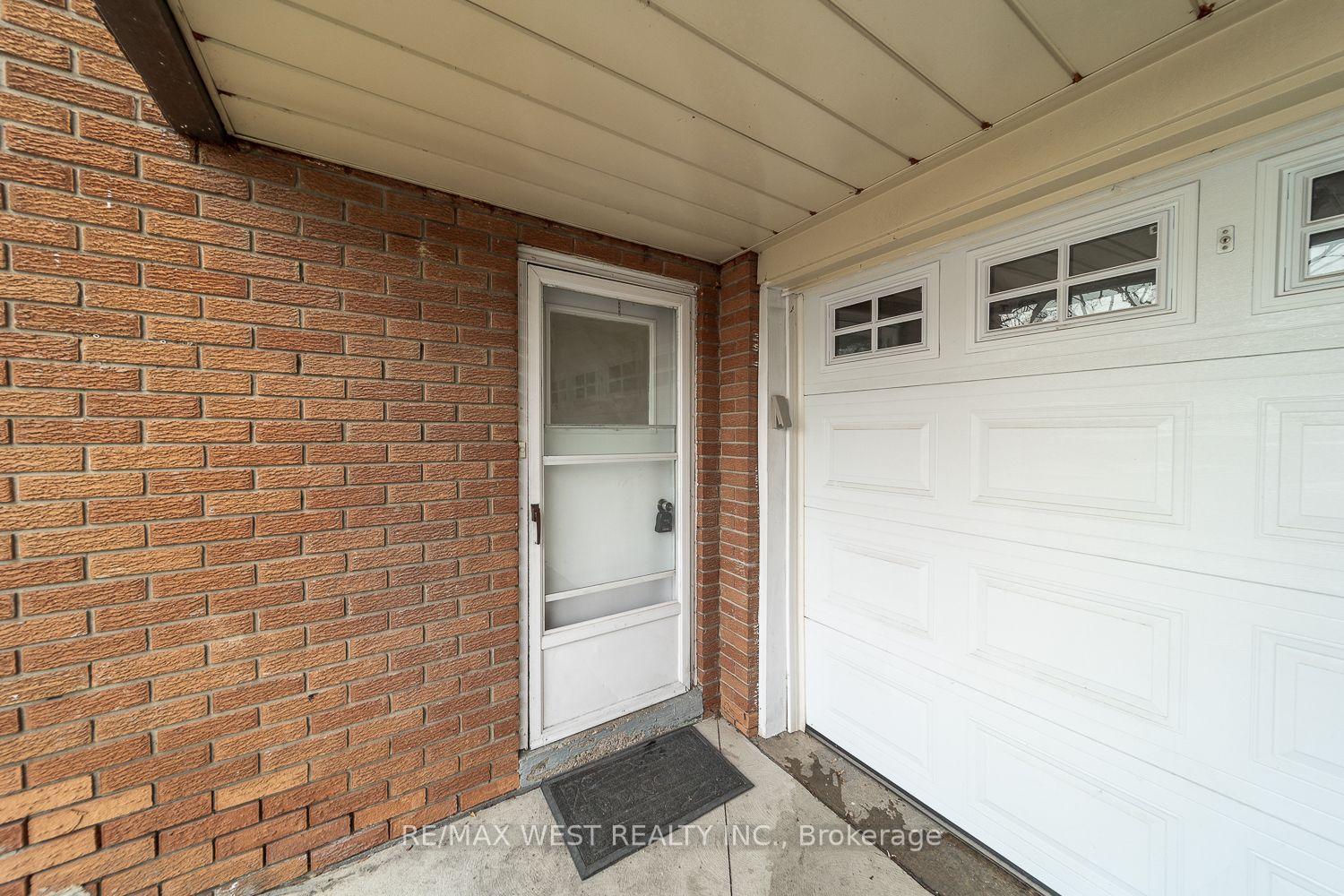 Photo 12 of 2534 Palisander Avenue, Mississauga, Cooksville — HOMEH