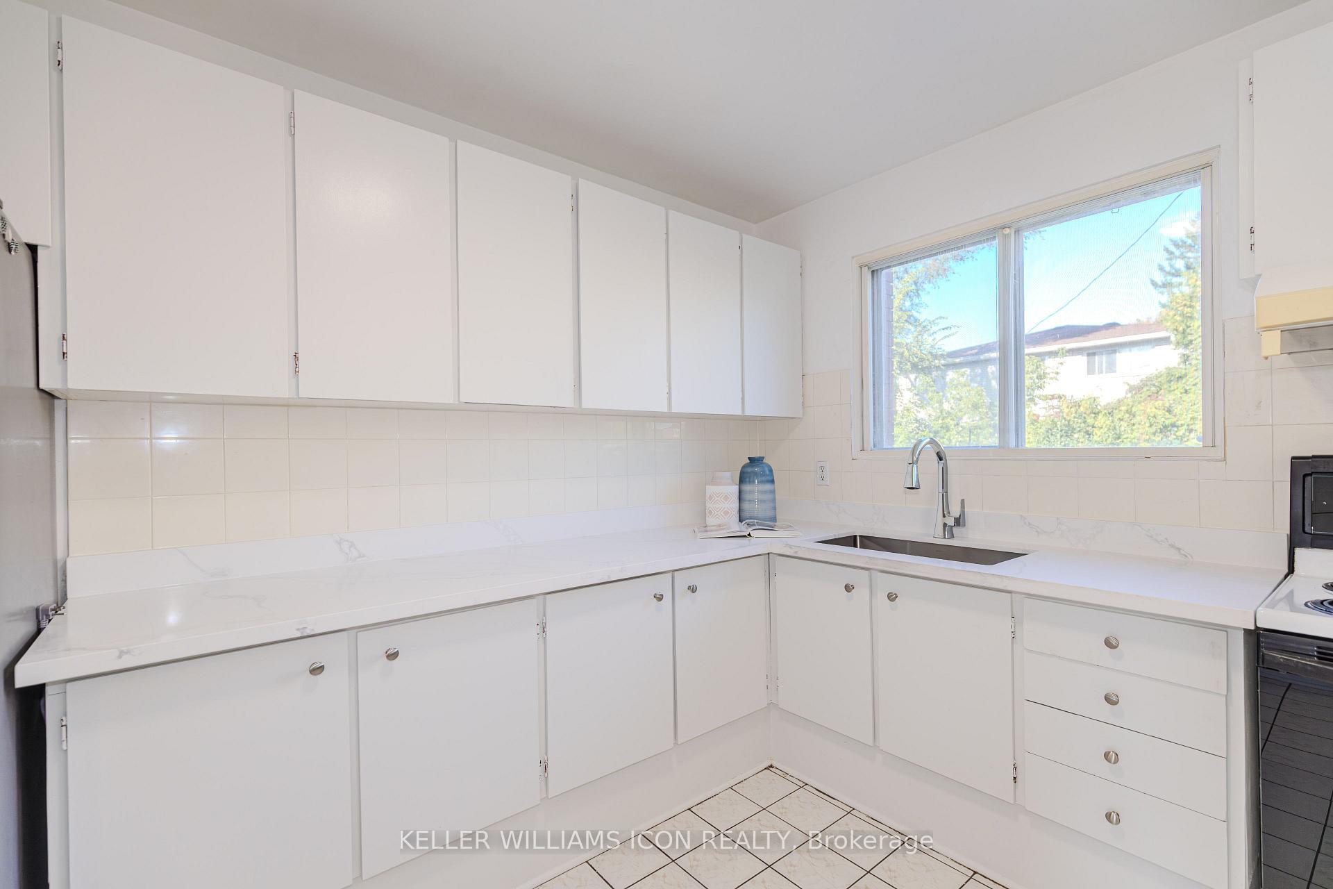 Photo 14 of 1441 Claymor Avenue, Ottawa, Carleton Square — HOMEH
