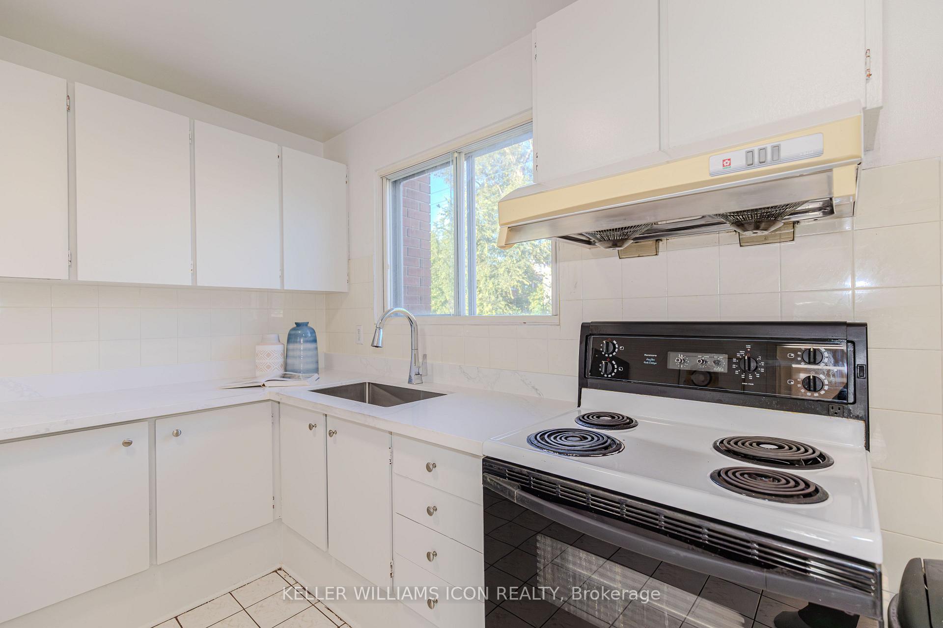 Photo 15 of 1441 Claymor Avenue, Ottawa, Carleton Square — HOMEH