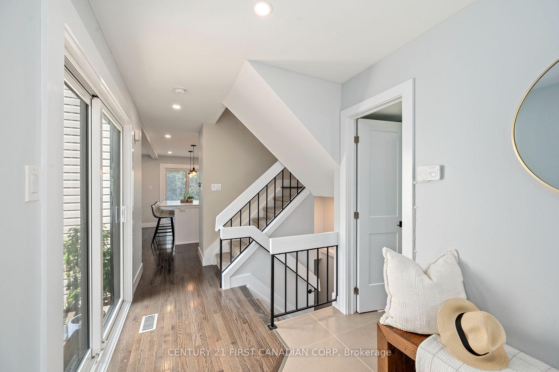 Photo 11 of 47 Brixham Road, London, South M — HOMEH