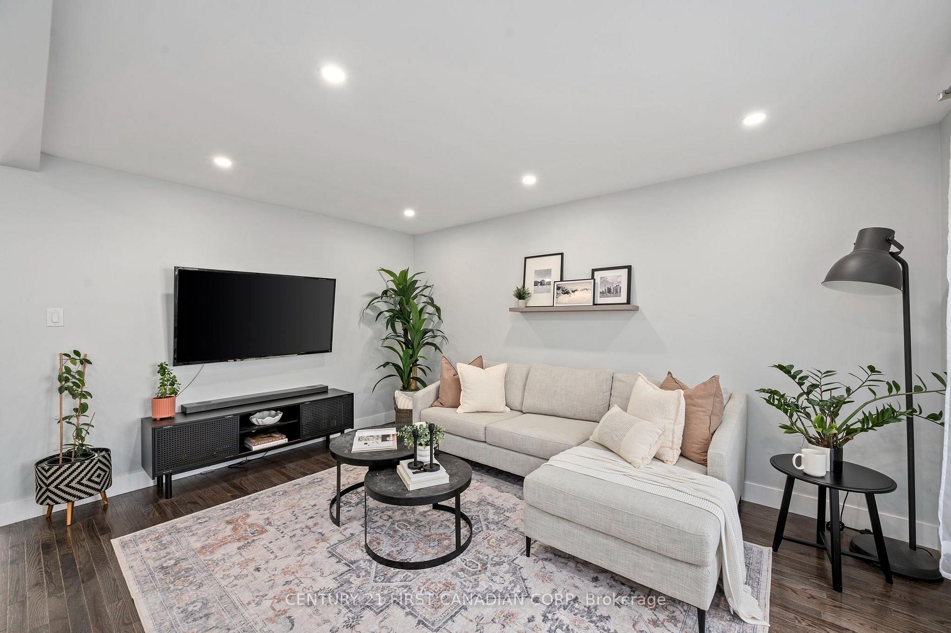 Photo 14 of 47 Brixham Road, London, South M — HOMEH