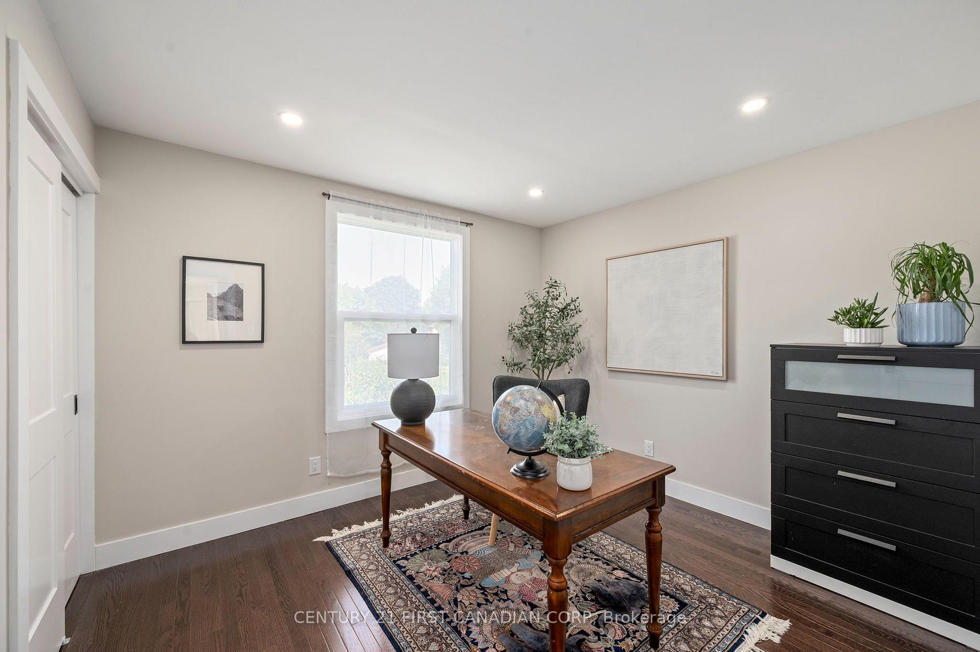 Photo 29 of 47 Brixham Road, London, South M — HOMEH
