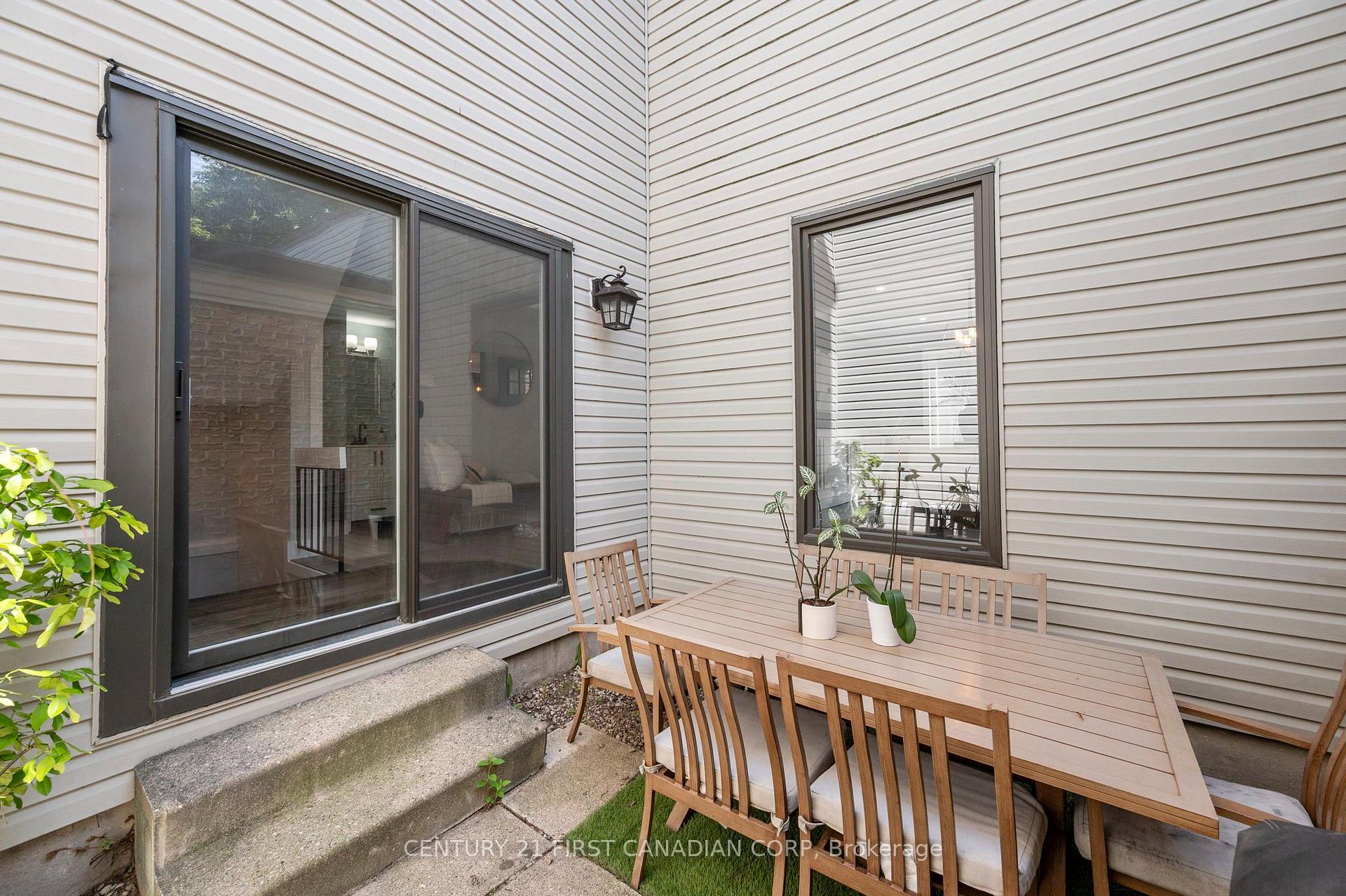 Photo 30 of 47 Brixham Road, London, South M — HOMEH