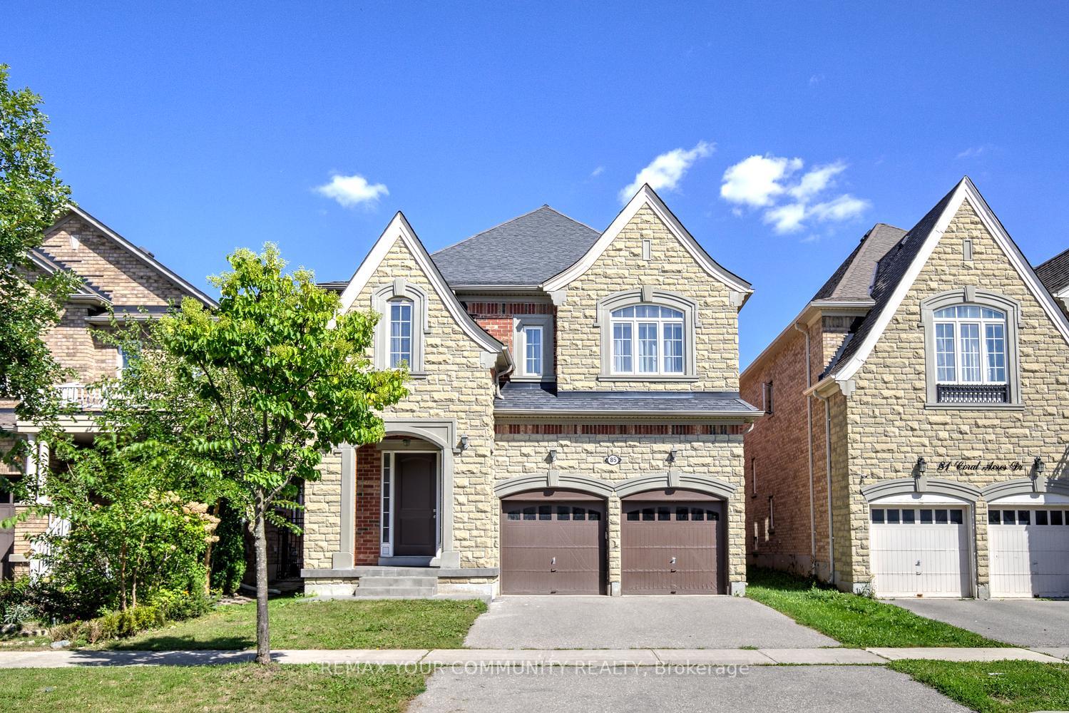 Photo 4 of 85 Coral Acres Drive, Vaughan, Patterson — HOMEH