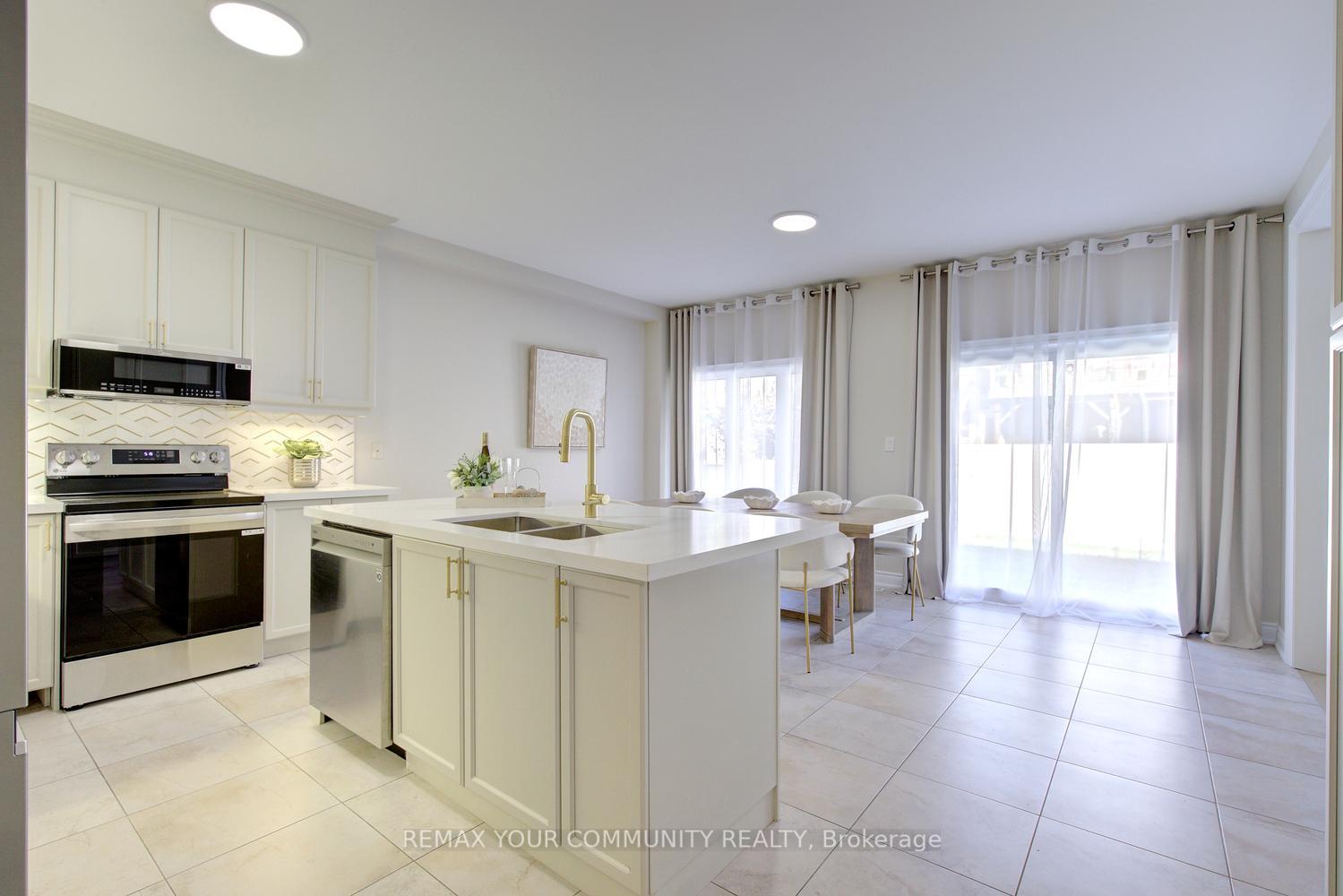 Photo 20 of 85 Coral Acres Drive, Vaughan, Patterson — HOMEH