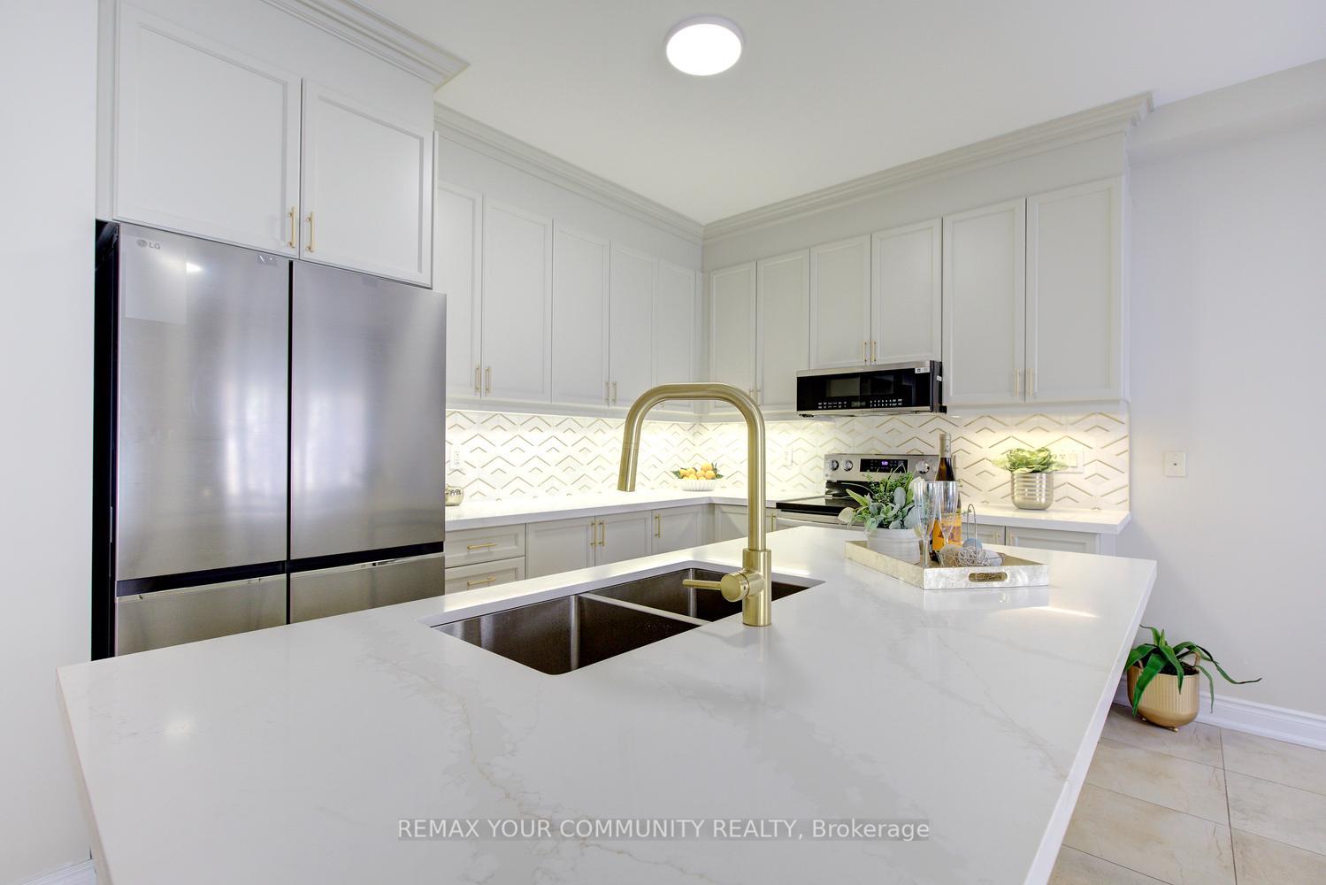 Photo 26 of 85 Coral Acres Drive, Vaughan, Patterson — HOMEH
