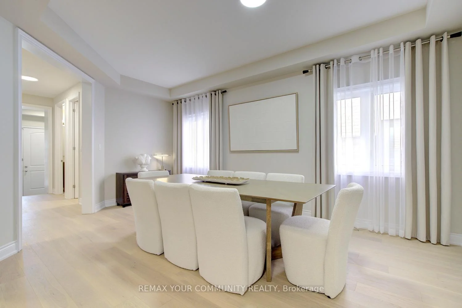 Photo 10 of 85 Coral Acres Drive, Vaughan, Patterson — HOMEH