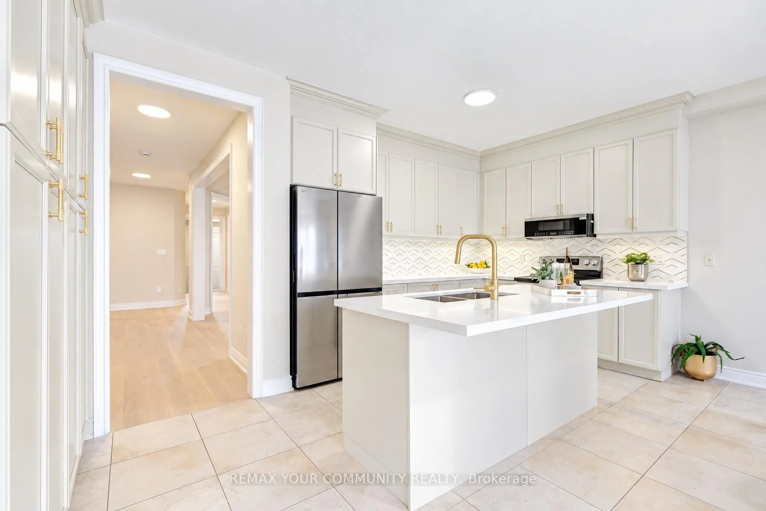 Photo 22 of 85 Coral Acres Drive, Vaughan, Patterson — HOMEH