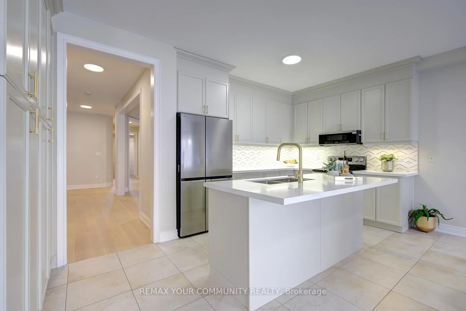 Photo 24 of 85 Coral Acres Drive, Vaughan, Patterson — HOMEH