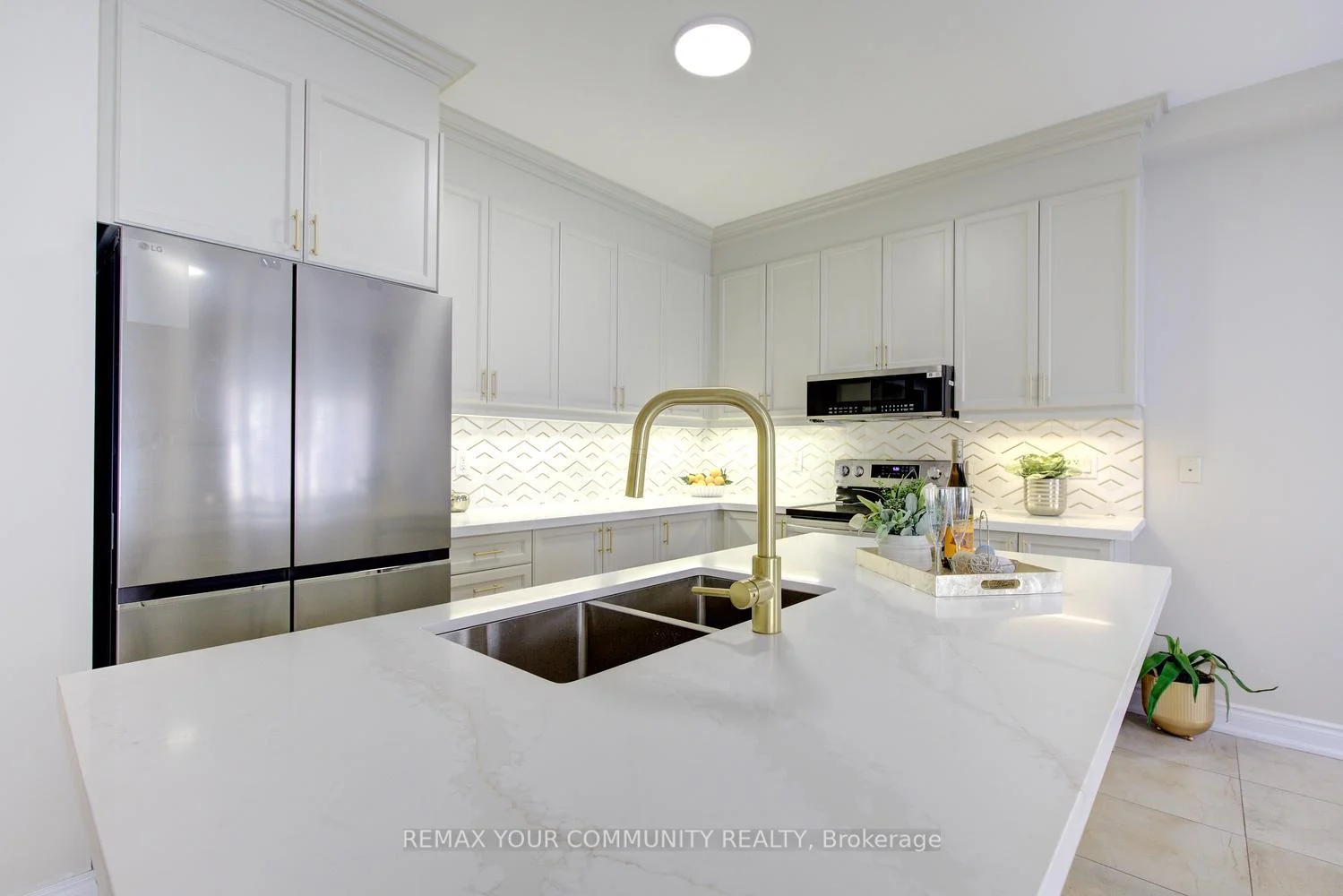 Photo 27 of 85 Coral Acres Drive, Vaughan, Patterson — HOMEH
