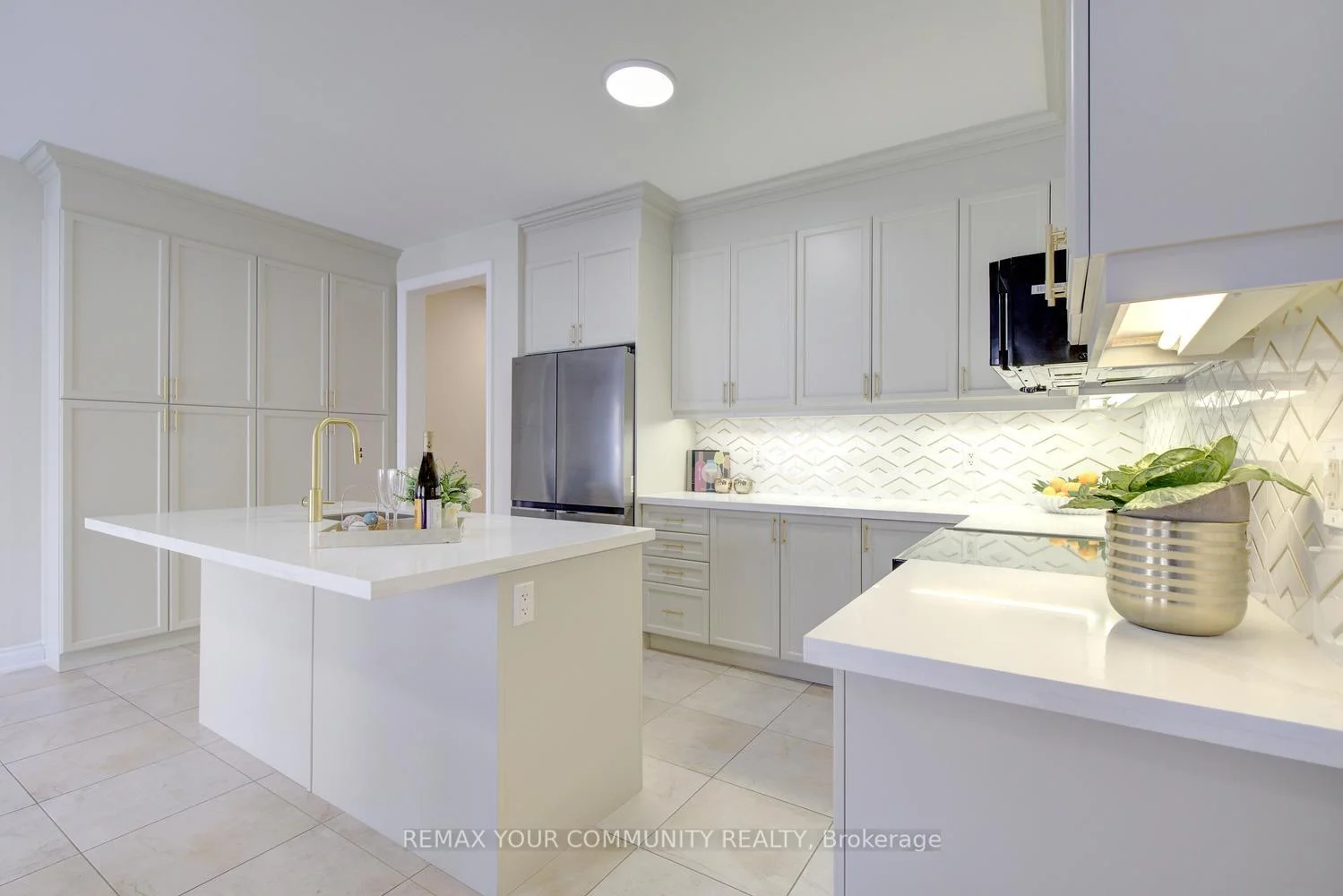 Photo 30 of 85 Coral Acres Drive, Vaughan, Patterson — HOMEH